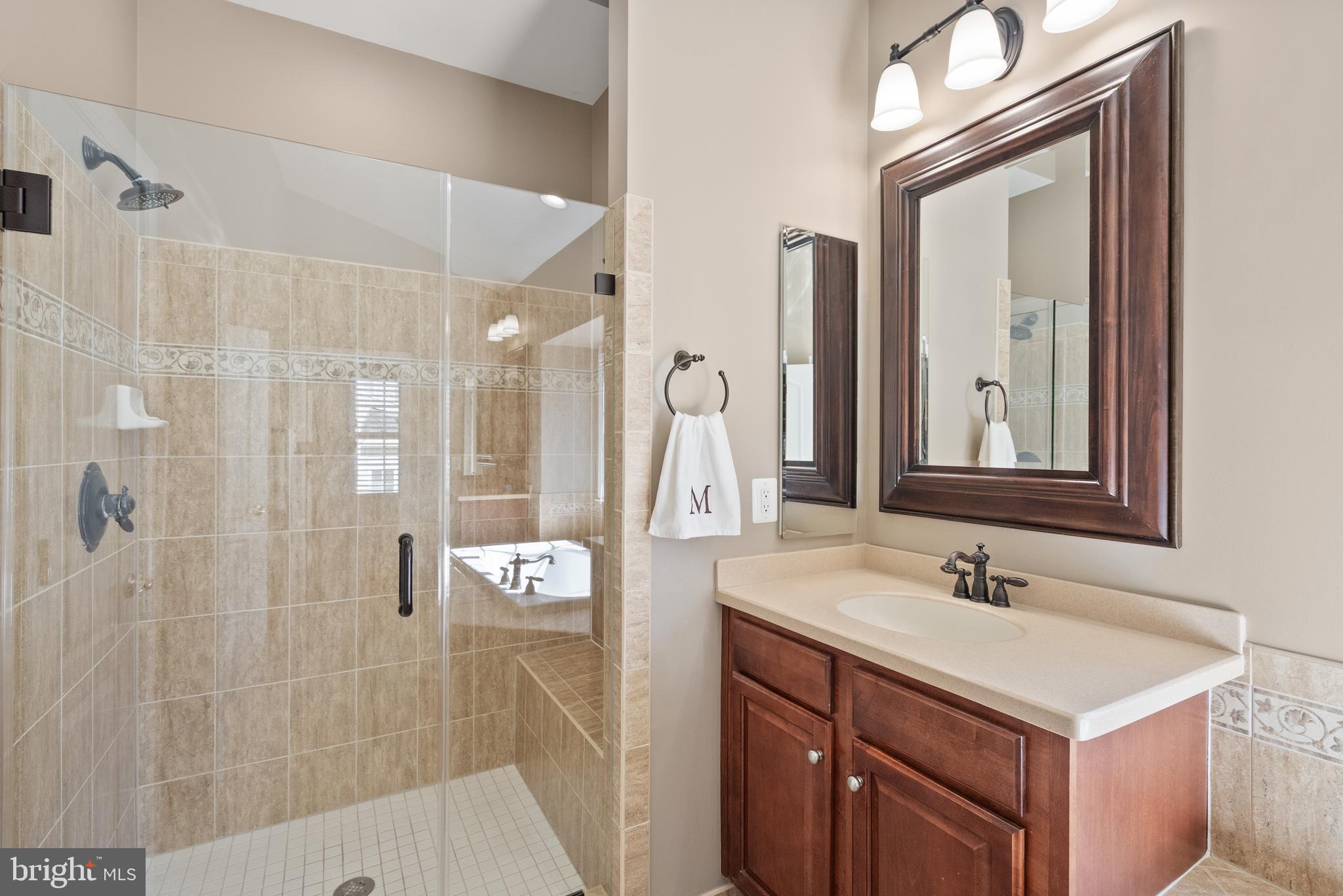 LANSDOWNE ON THE POTOMAC - Residential