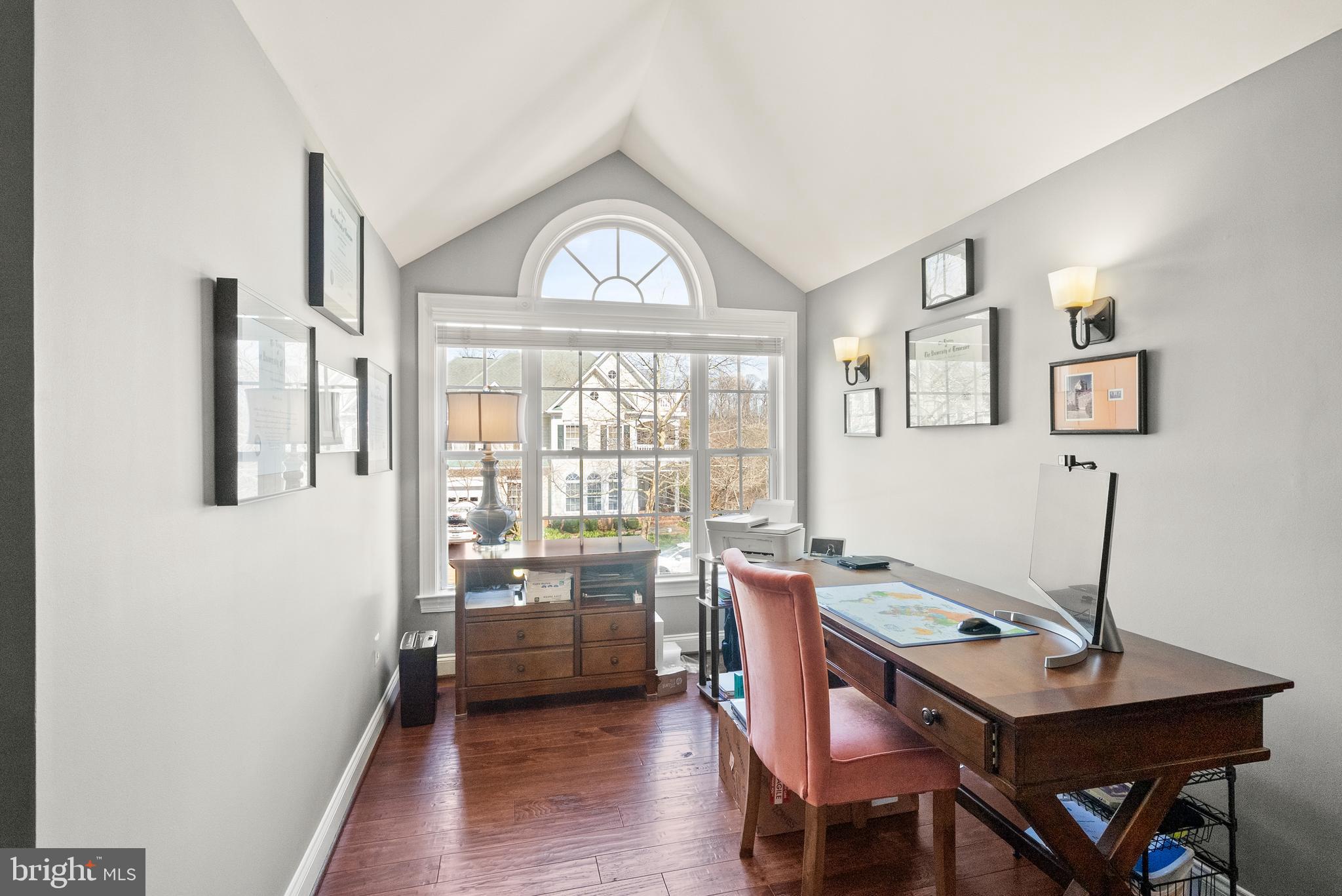 LANSDOWNE ON THE POTOMAC - Residential