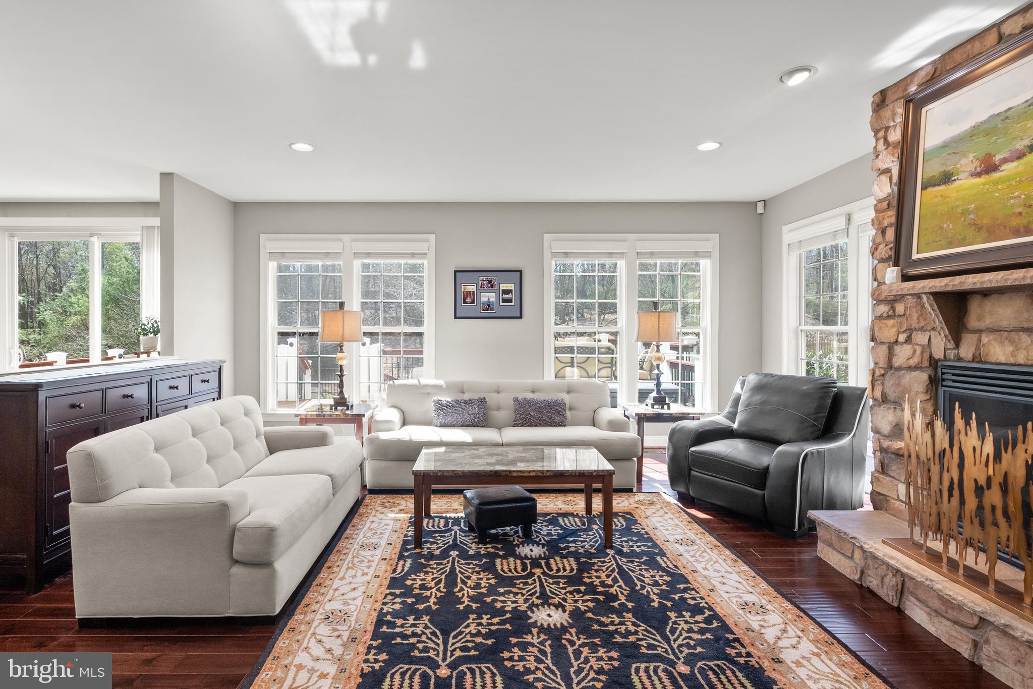 LANSDOWNE ON THE POTOMAC - Residential