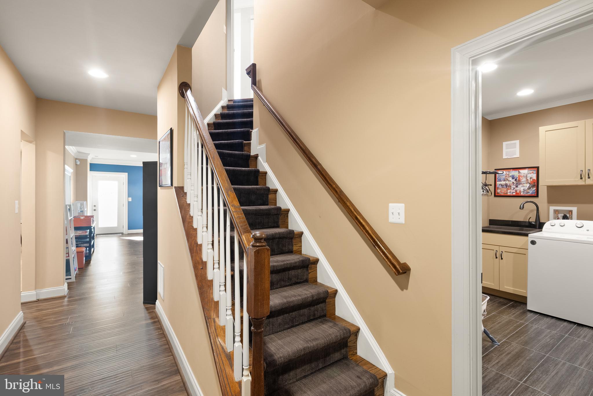 LANSDOWNE ON THE POTOMAC - Residential