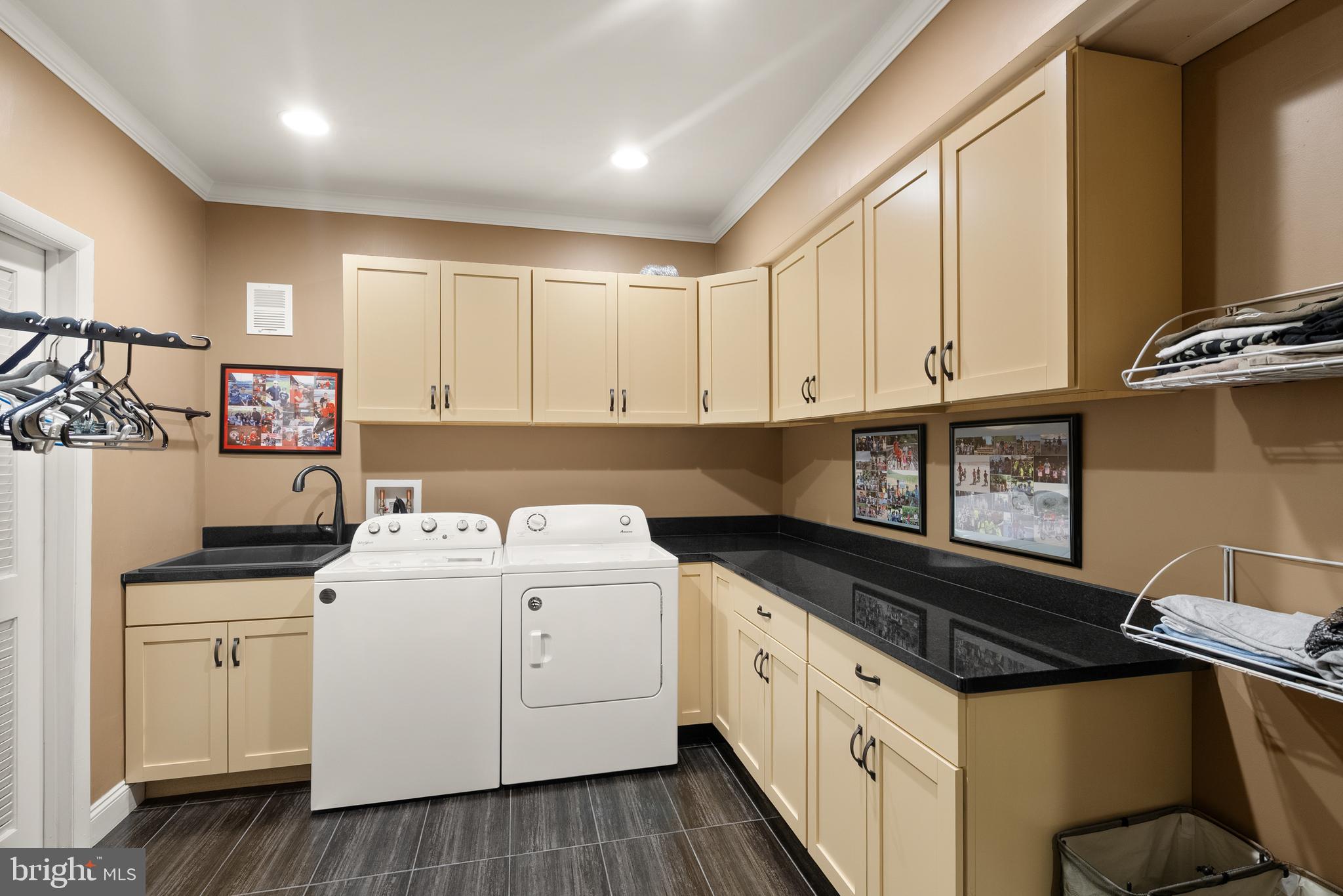 LANSDOWNE ON THE POTOMAC - Residential