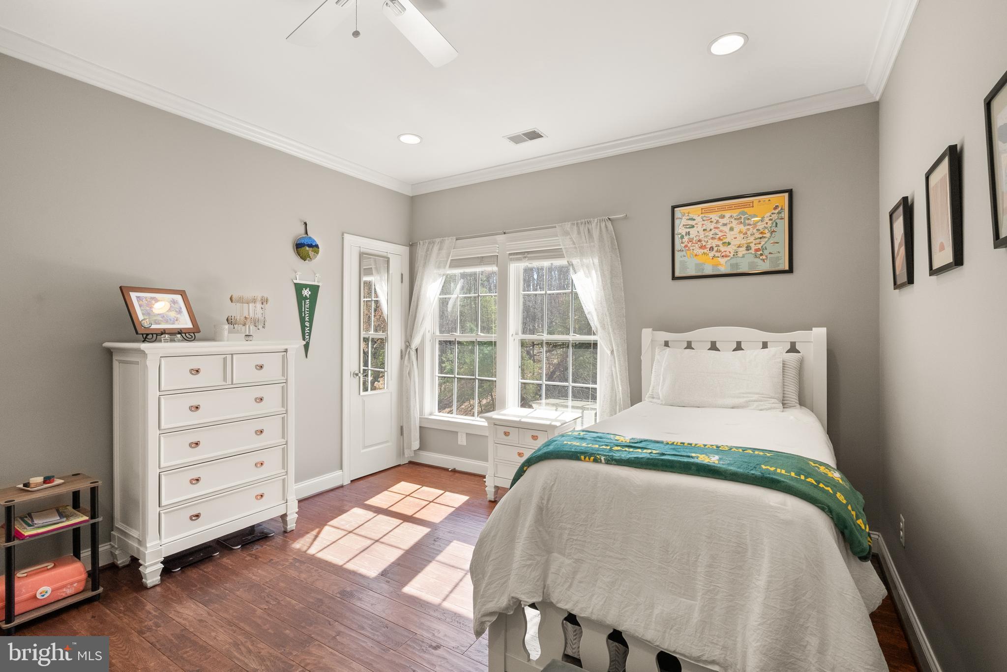 LANSDOWNE ON THE POTOMAC - Residential