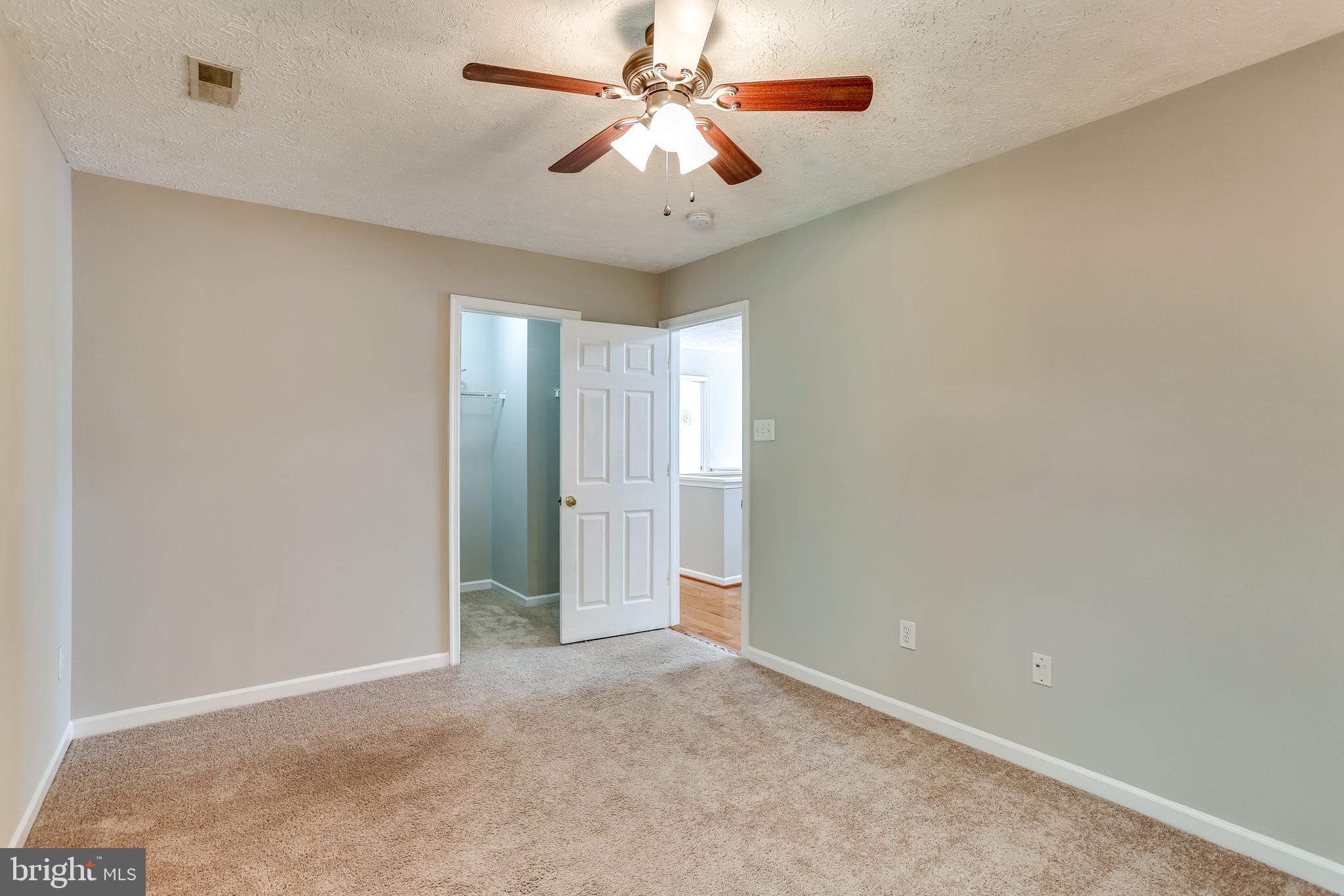 VILLAGE OF RIVER HILL - Residential