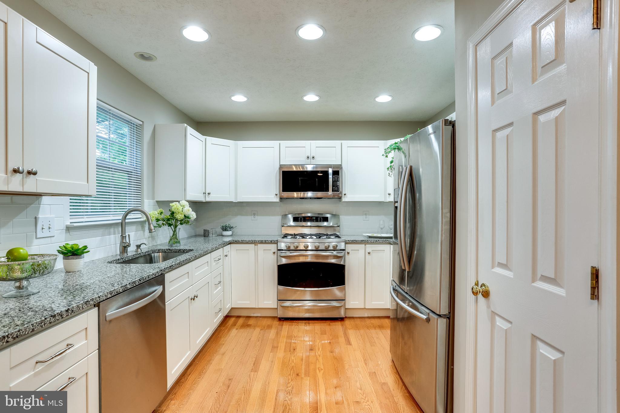 VILLAGE OF RIVER HILL - Residential