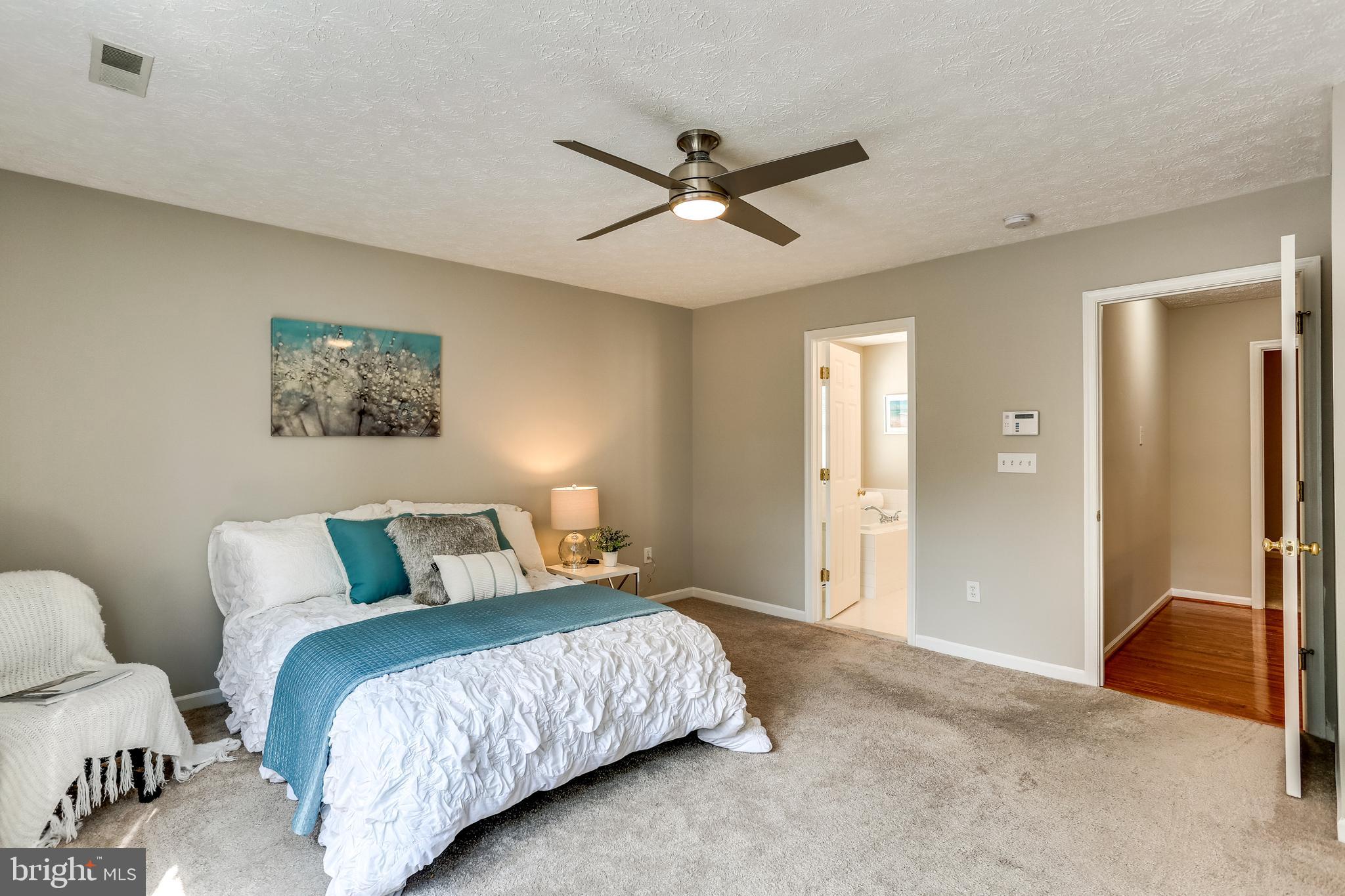 VILLAGE OF RIVER HILL - Residential