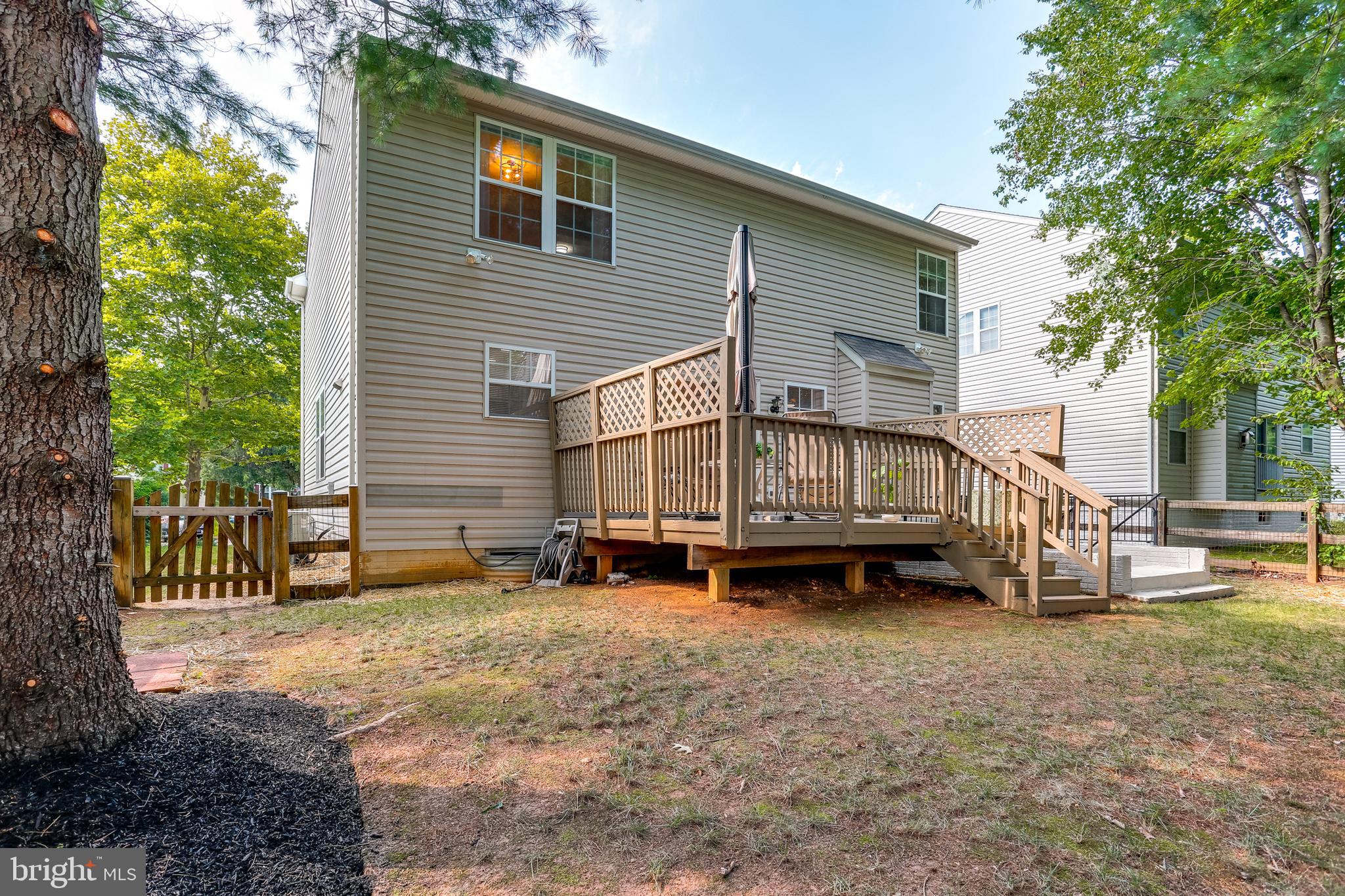 VILLAGE OF RIVER HILL - Residential