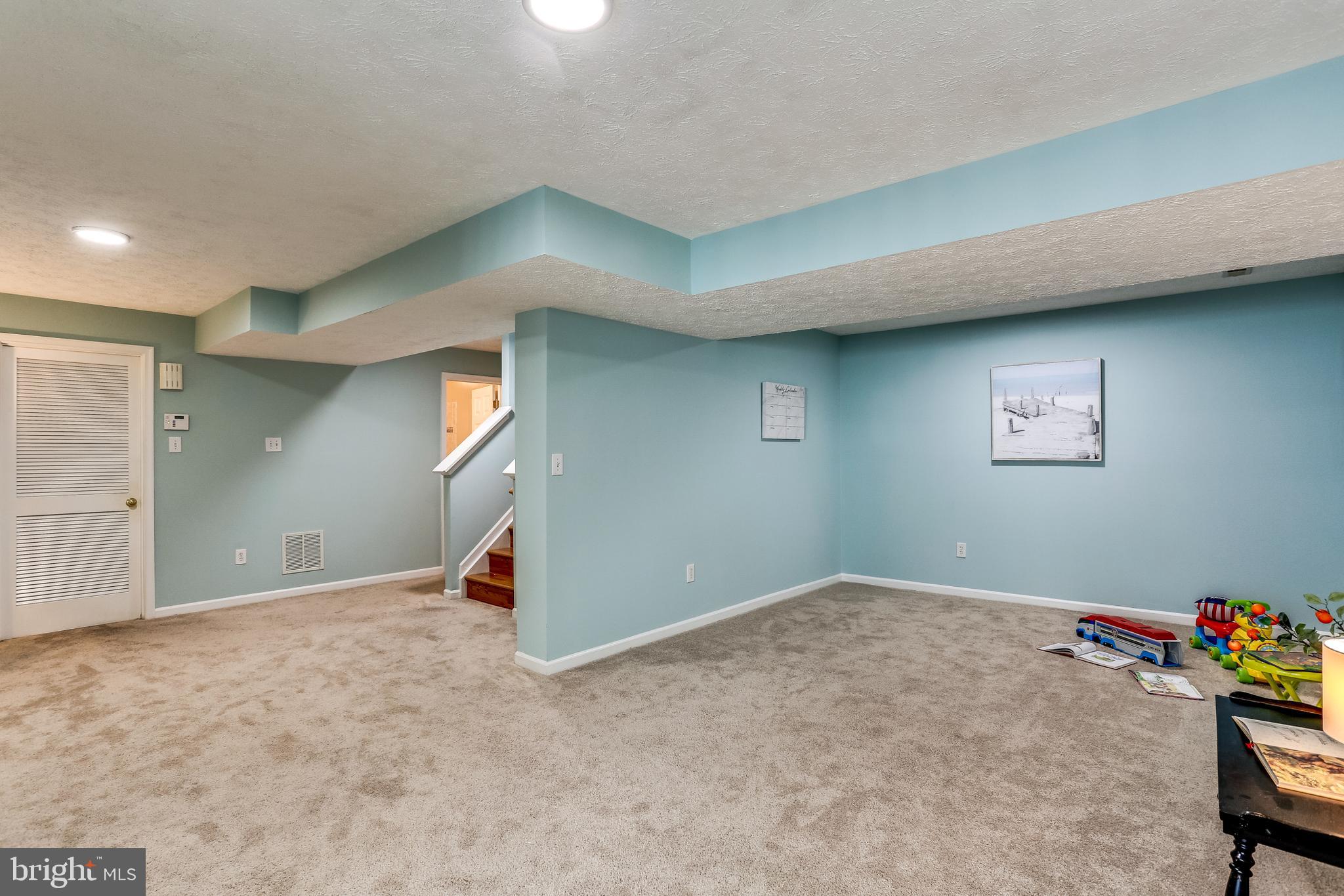 VILLAGE OF RIVER HILL - Residential