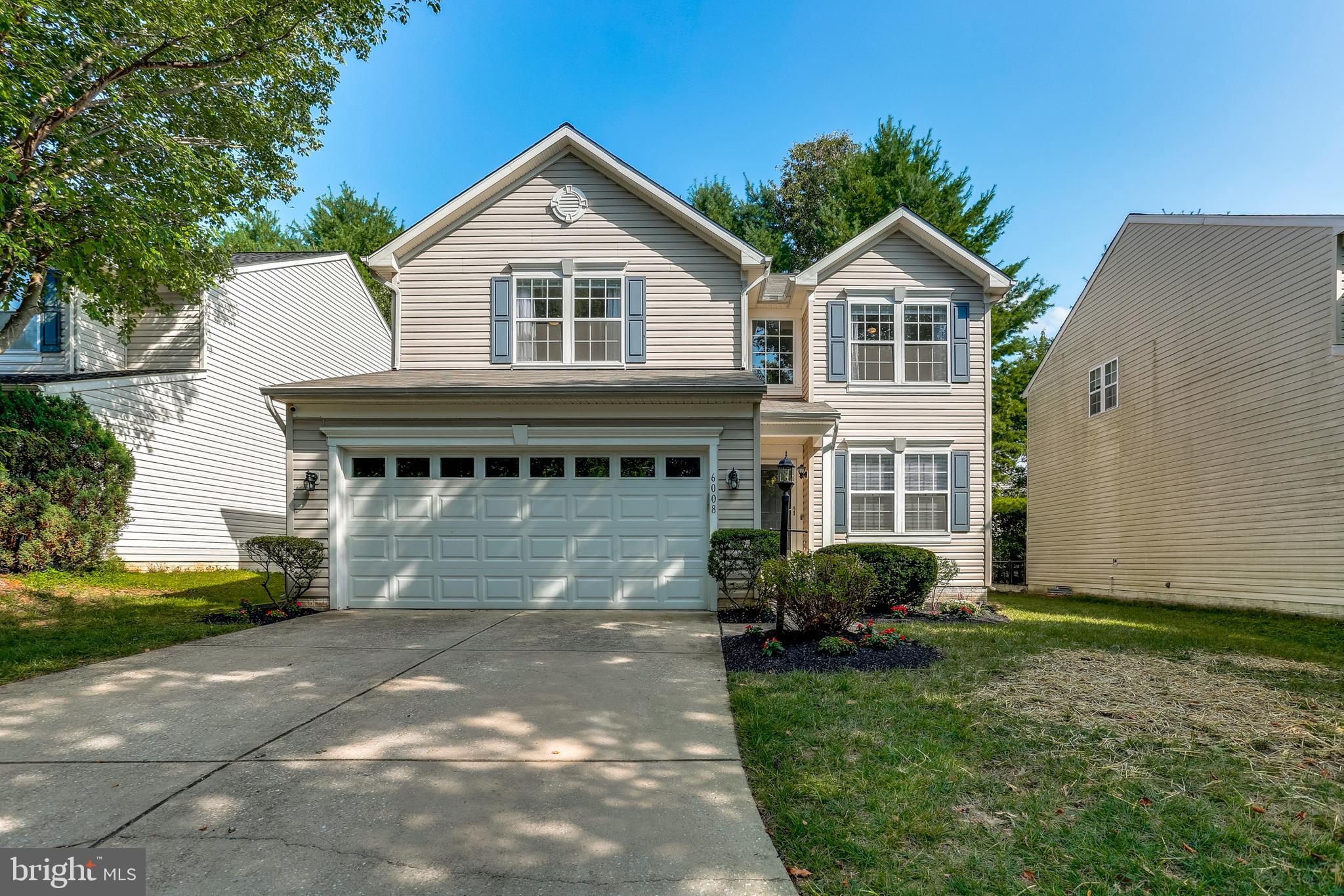 VILLAGE OF RIVER HILL - Residential