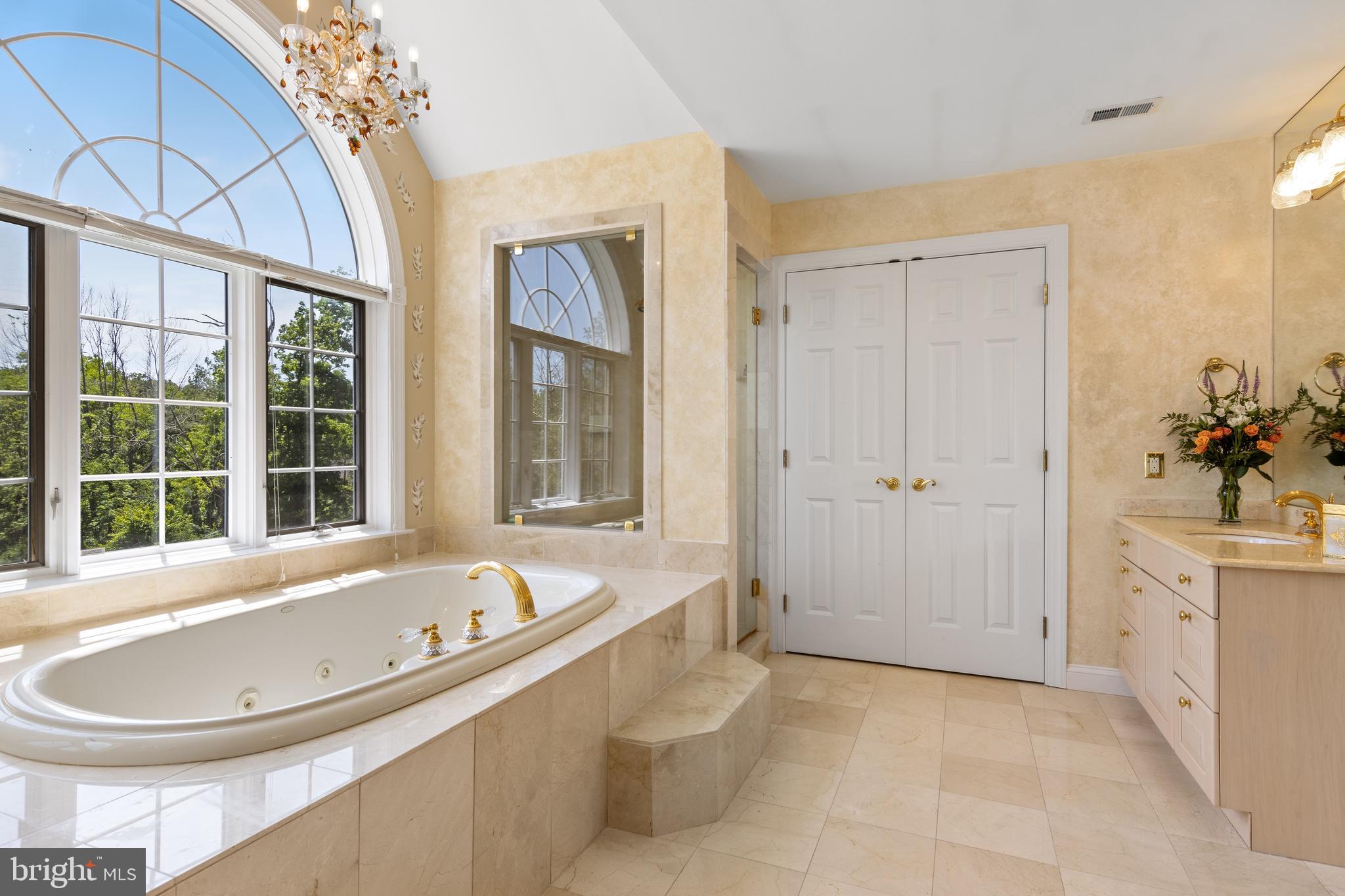 SUGARPOINTE - Residential