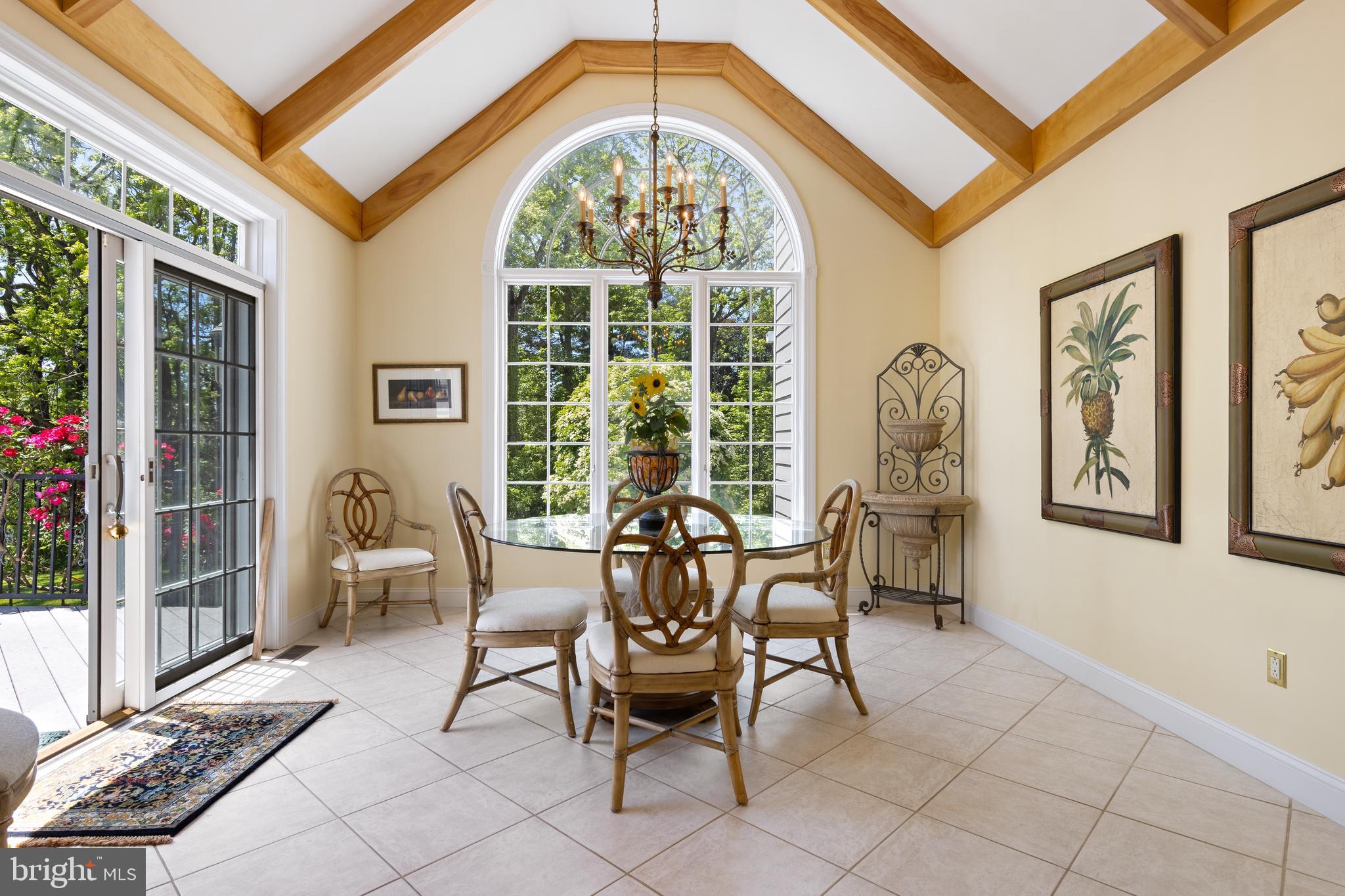 SUGARPOINTE - Residential