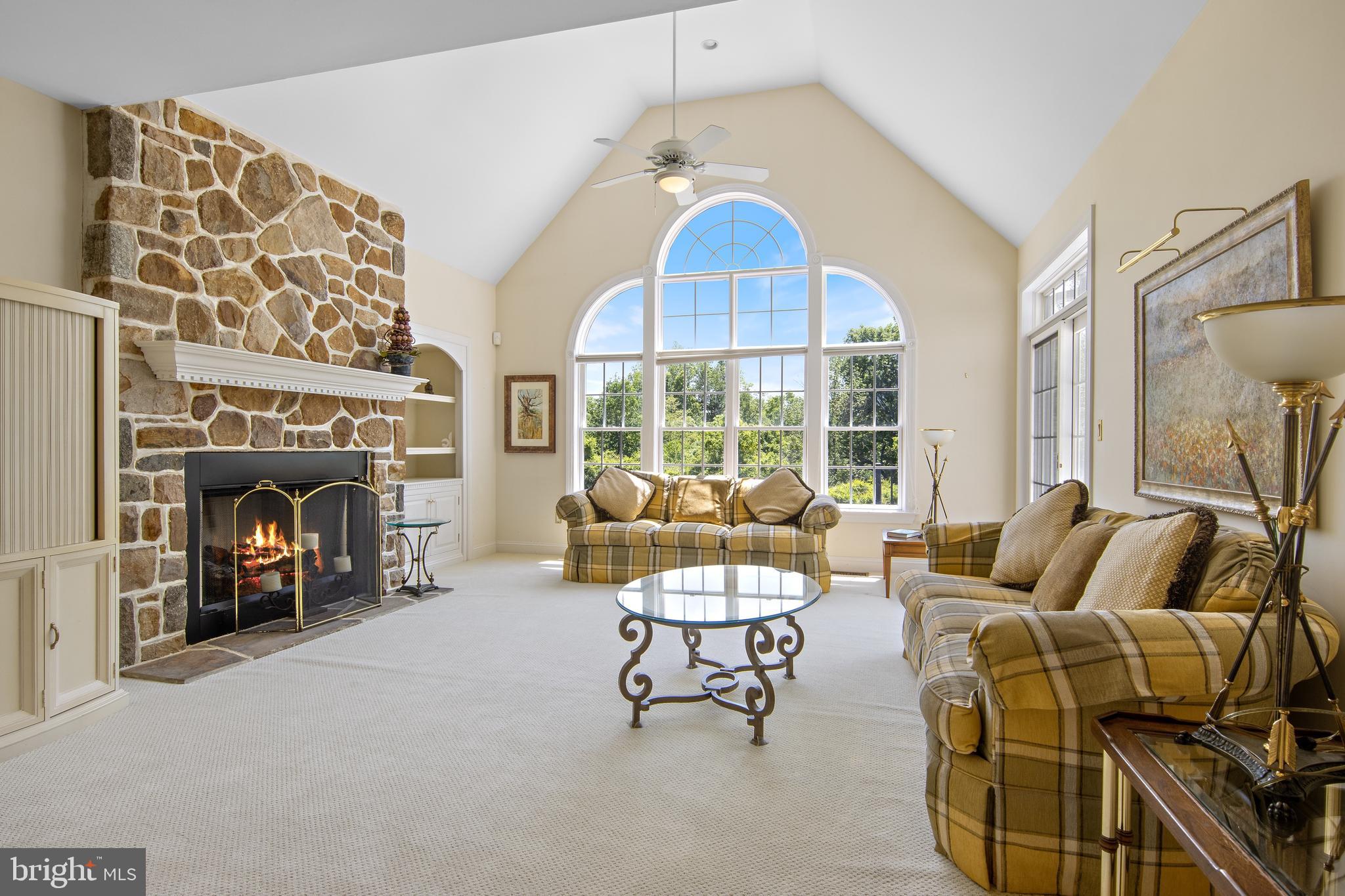 SUGARPOINTE - Residential