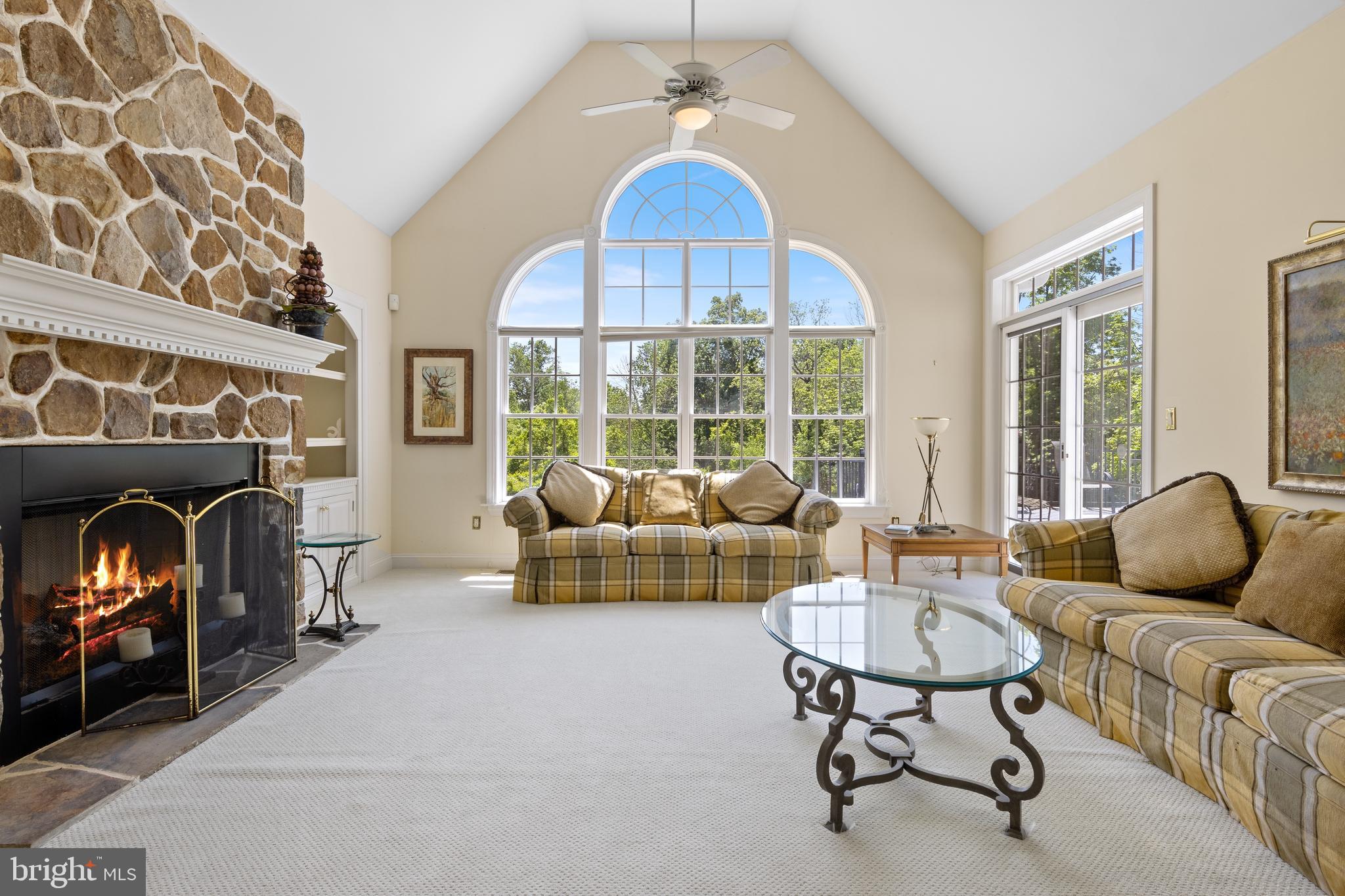 SUGARPOINTE - Residential