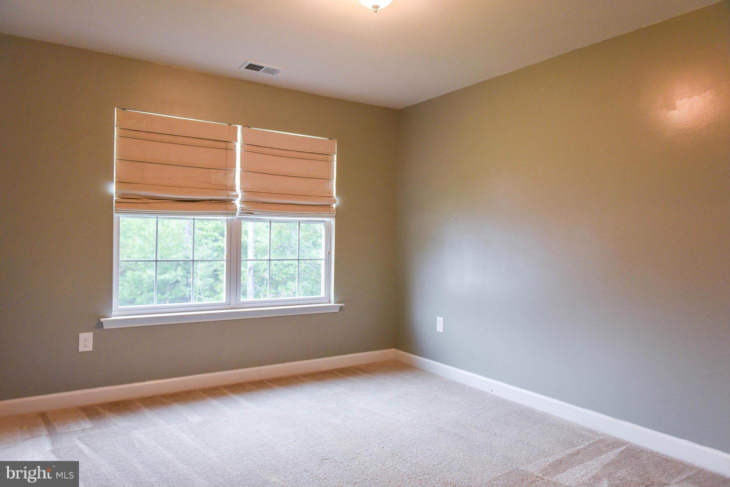 GREENBRIER - Residential Lease