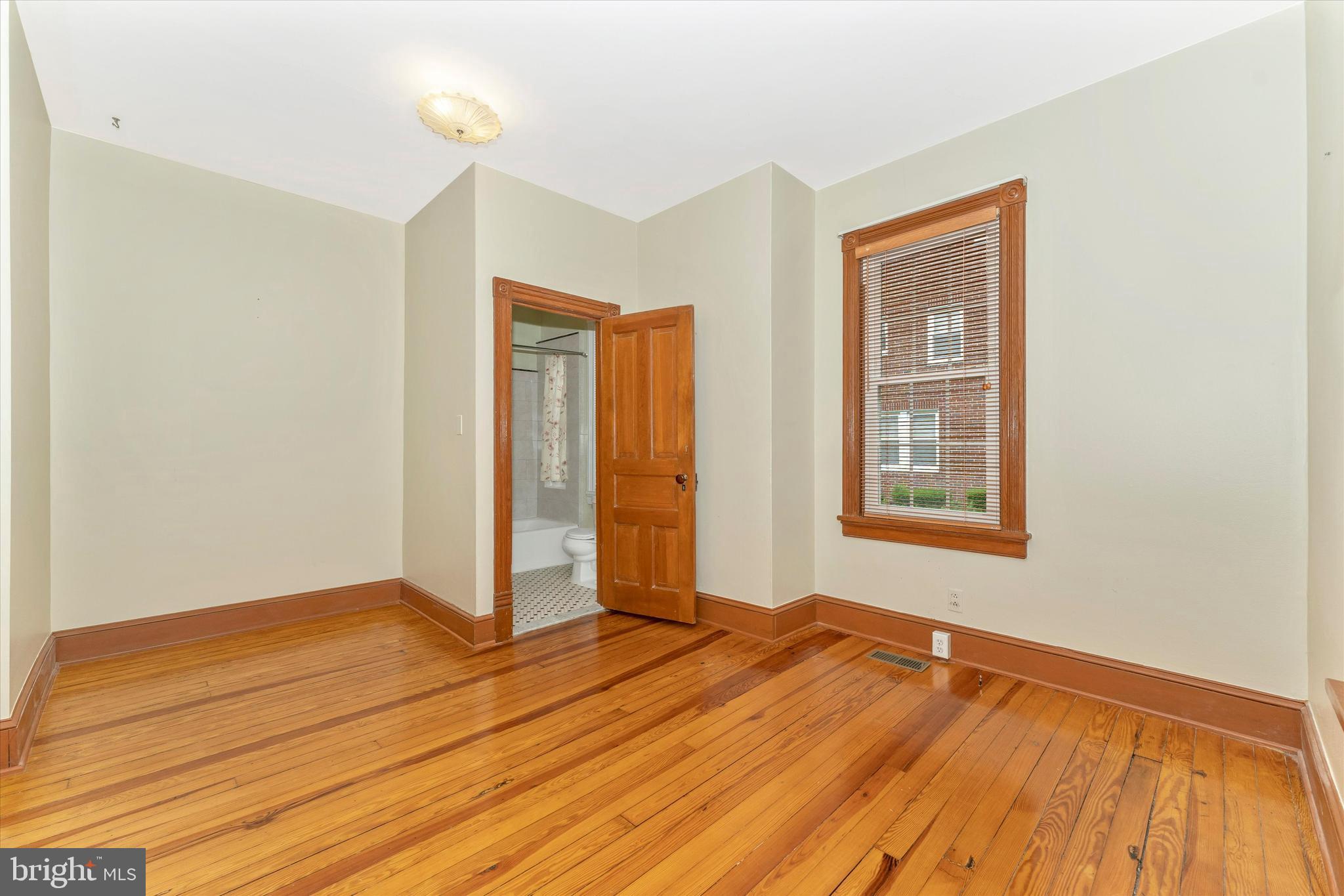 DOWNTOWN WALKERSVILLE - Residential