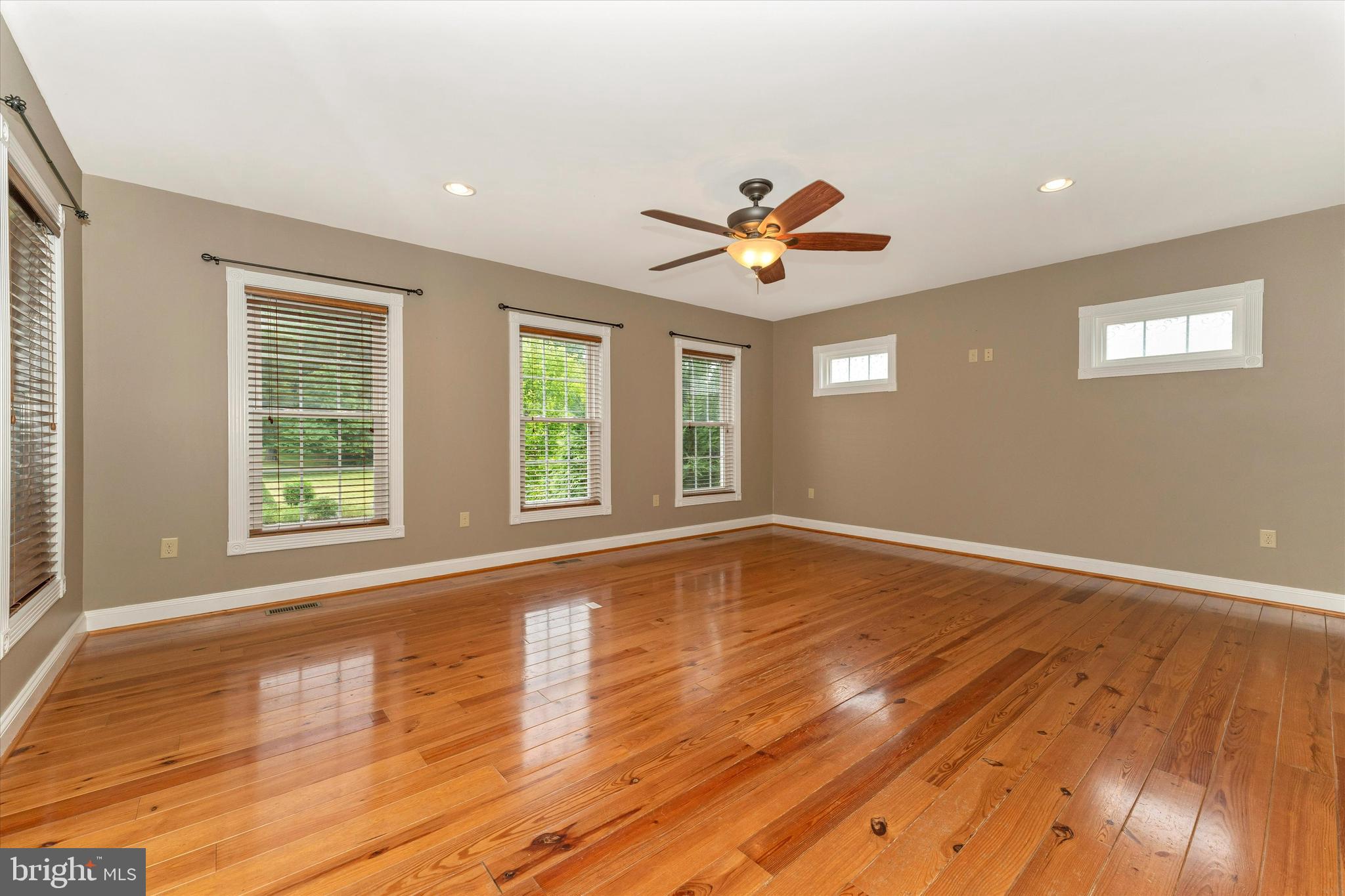 DOWNTOWN WALKERSVILLE - Residential