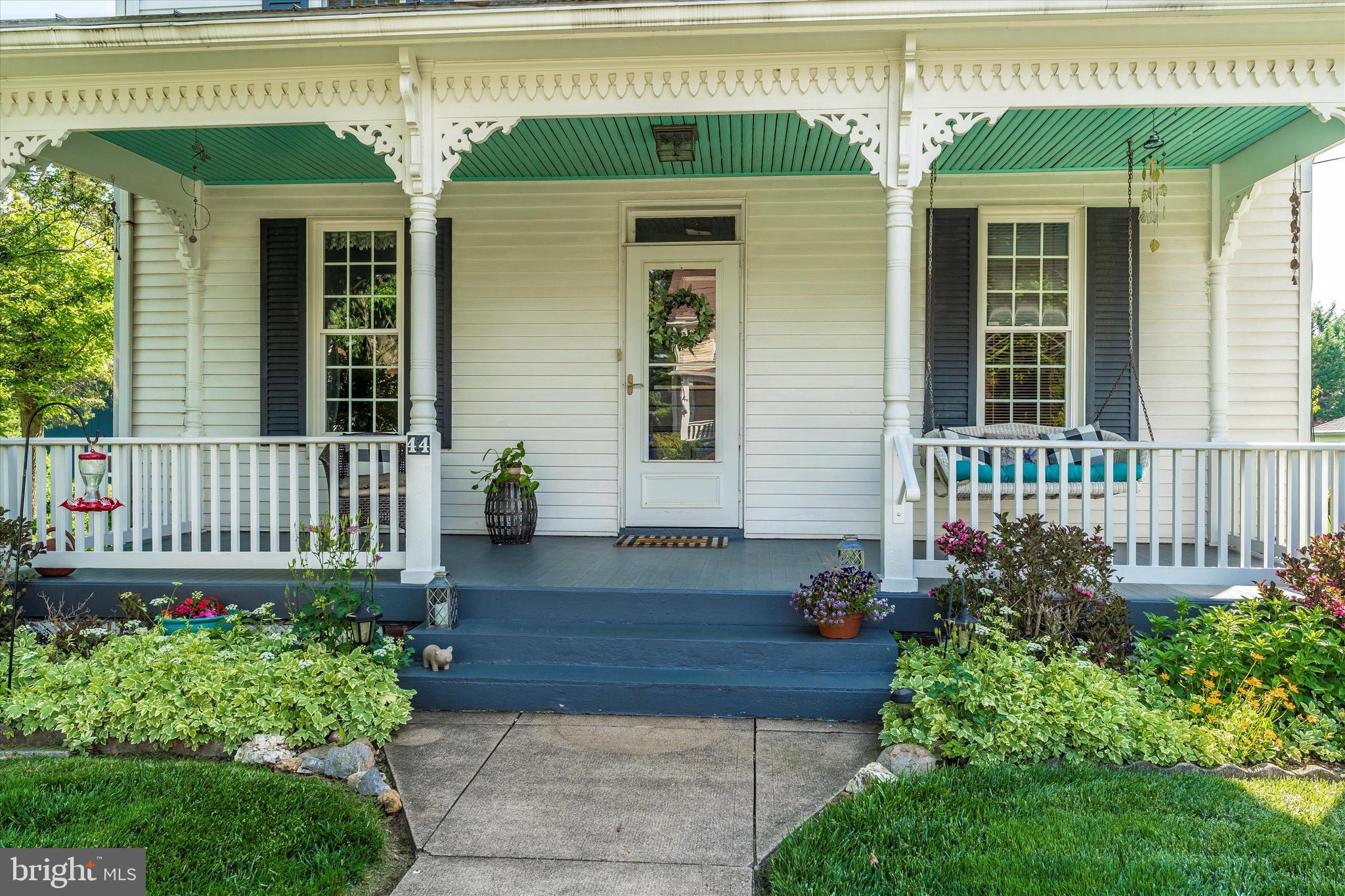 DOWNTOWN WALKERSVILLE - Residential