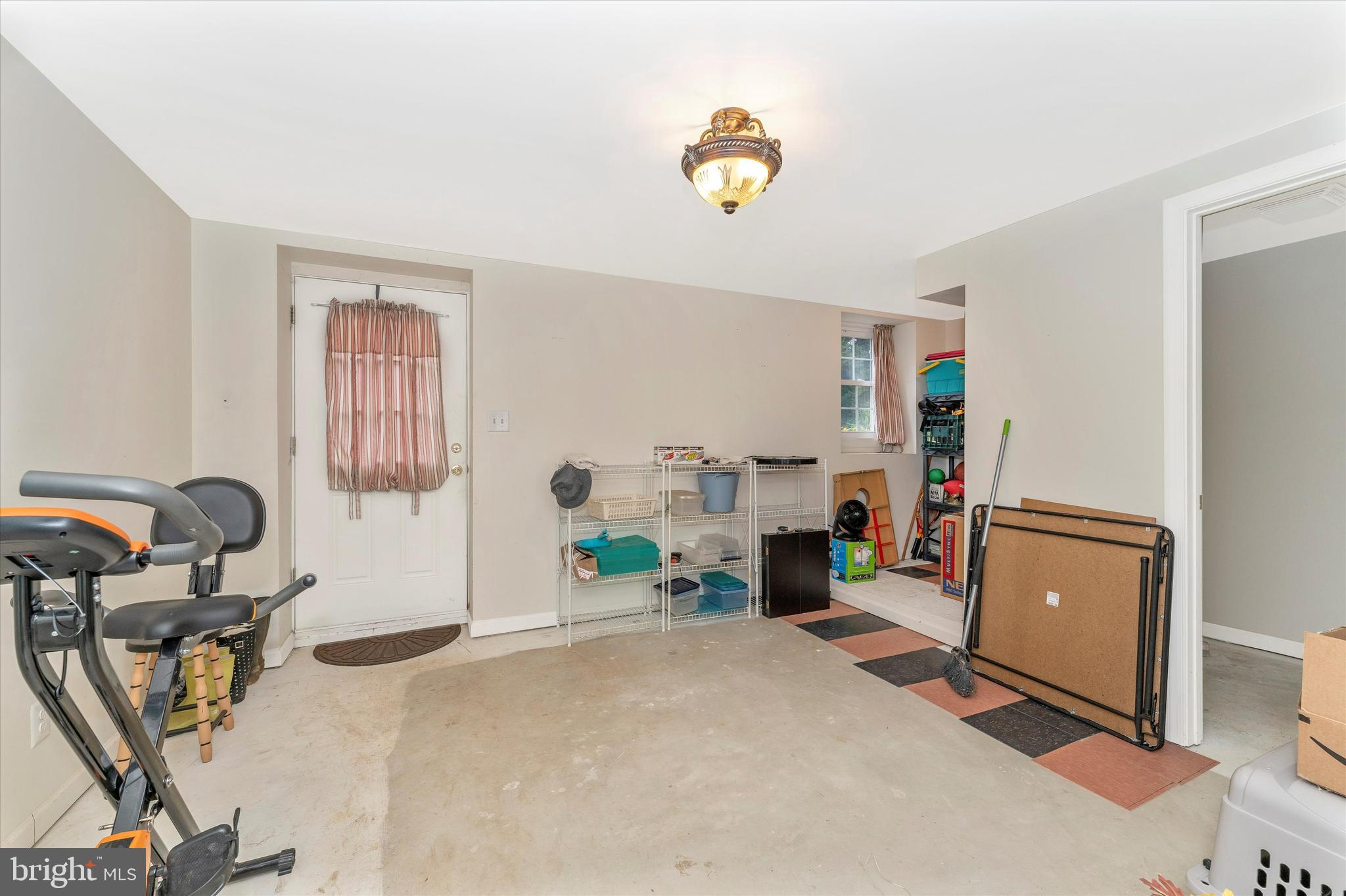 DOWNTOWN WALKERSVILLE - Residential