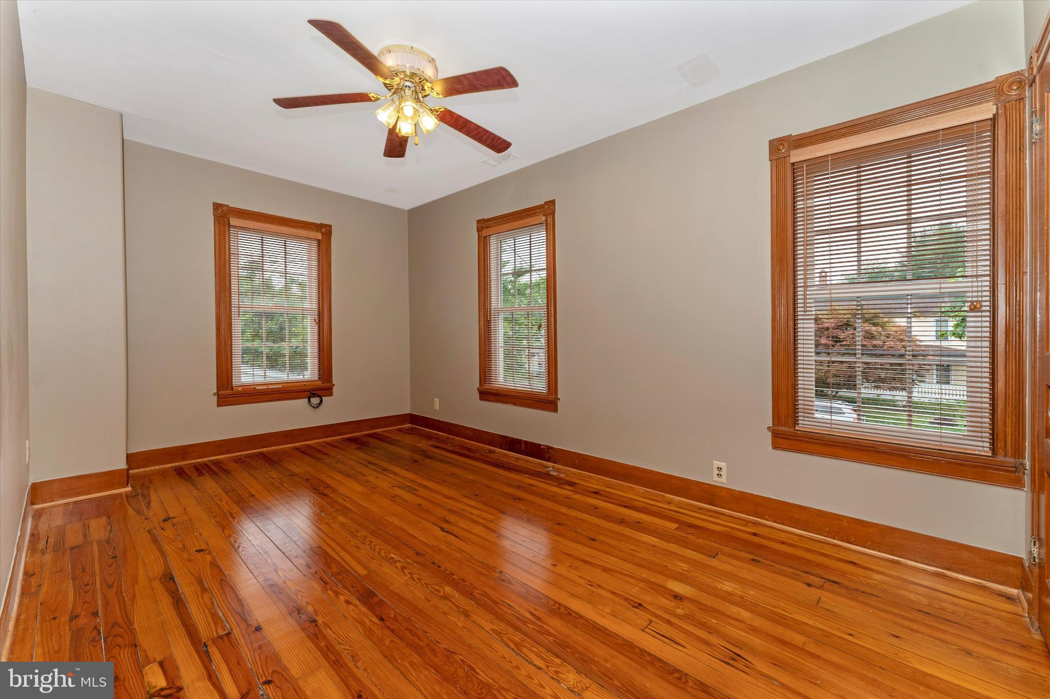 DOWNTOWN WALKERSVILLE - Residential