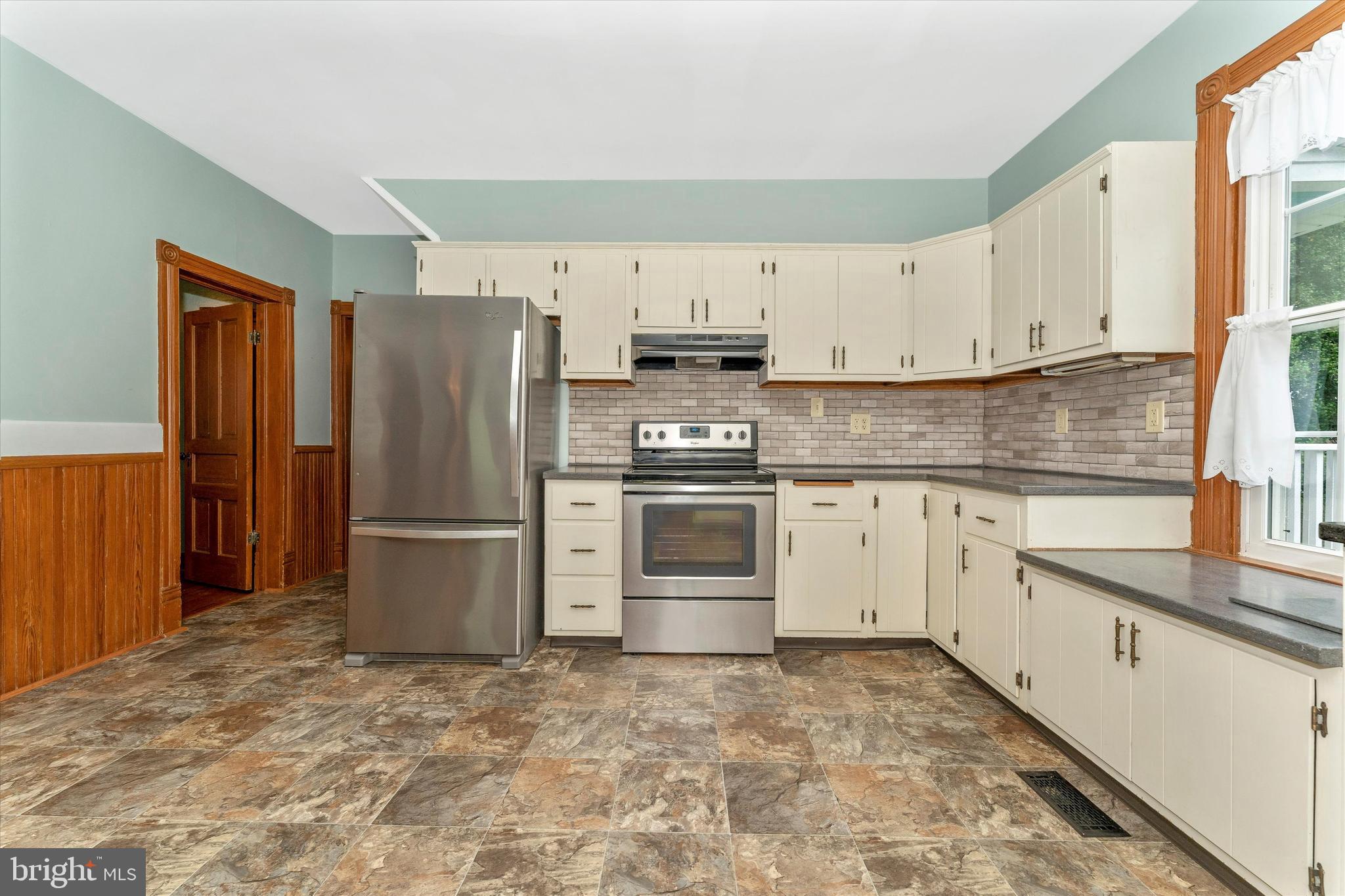 DOWNTOWN WALKERSVILLE - Residential