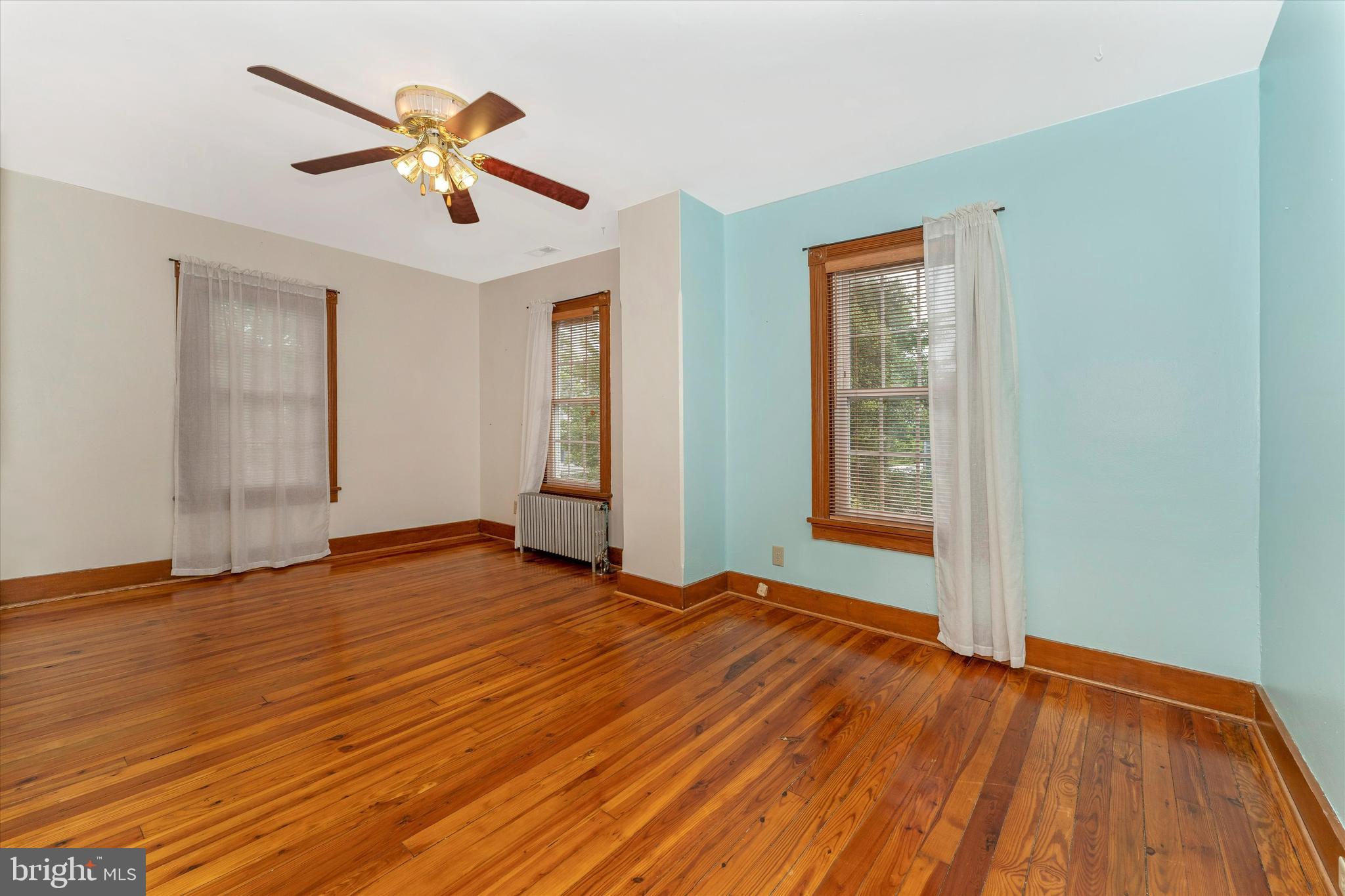 DOWNTOWN WALKERSVILLE - Residential