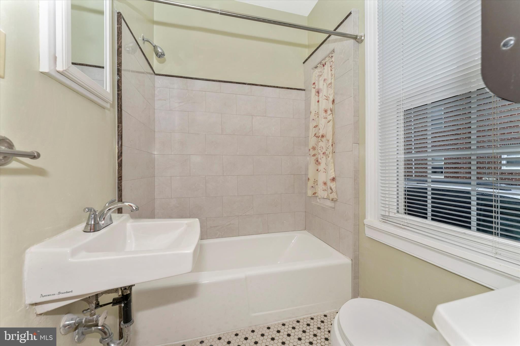 DOWNTOWN WALKERSVILLE - Residential