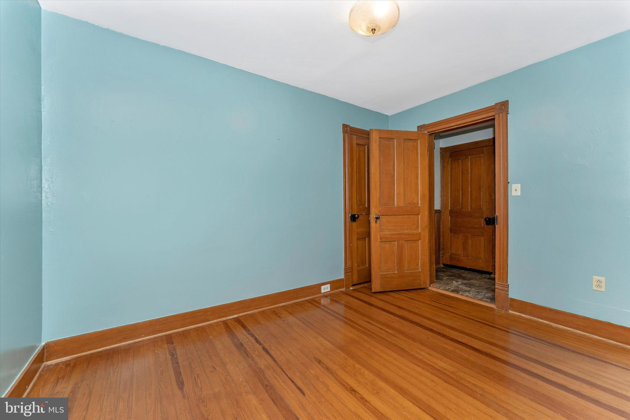 DOWNTOWN WALKERSVILLE - Residential