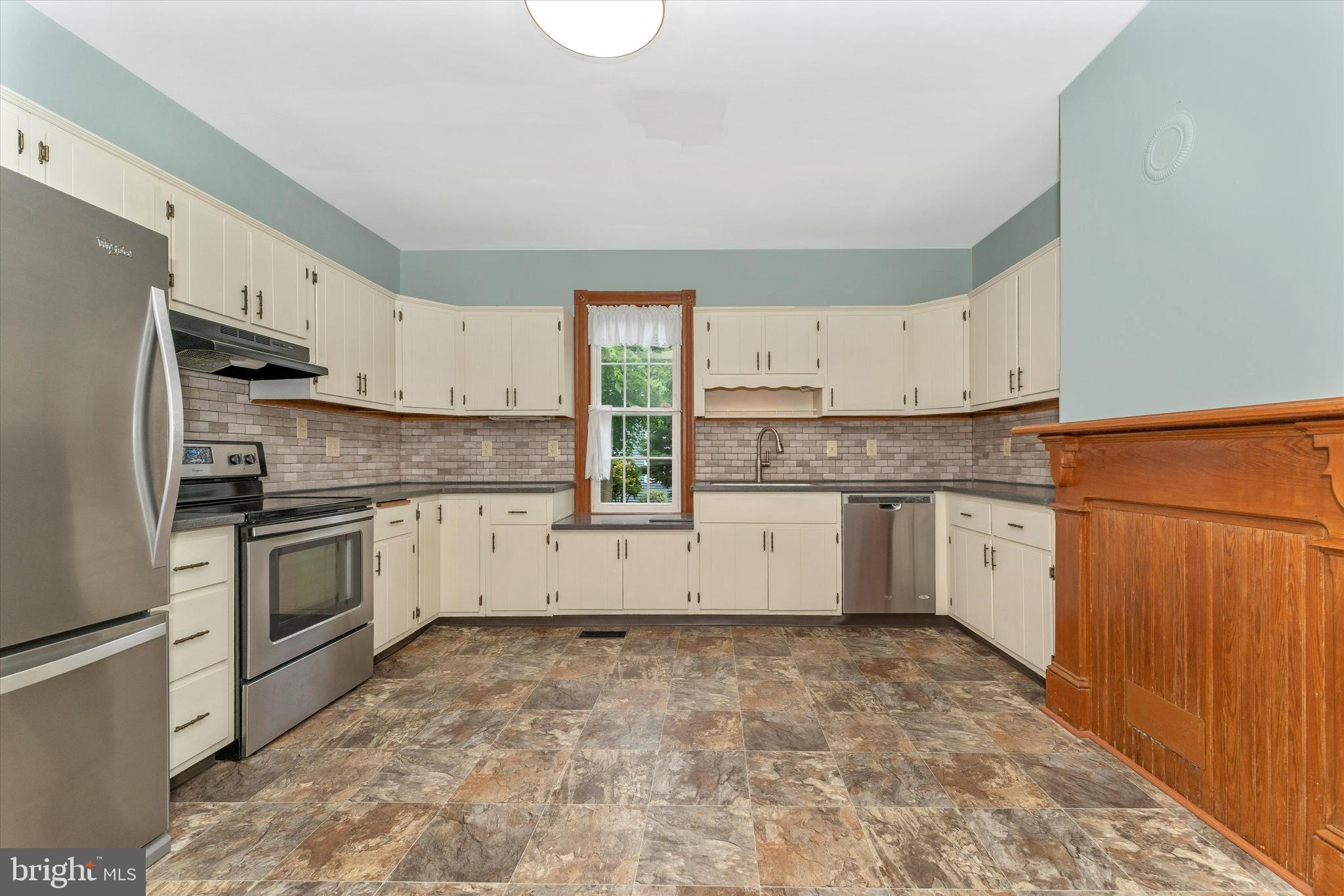 DOWNTOWN WALKERSVILLE - Residential