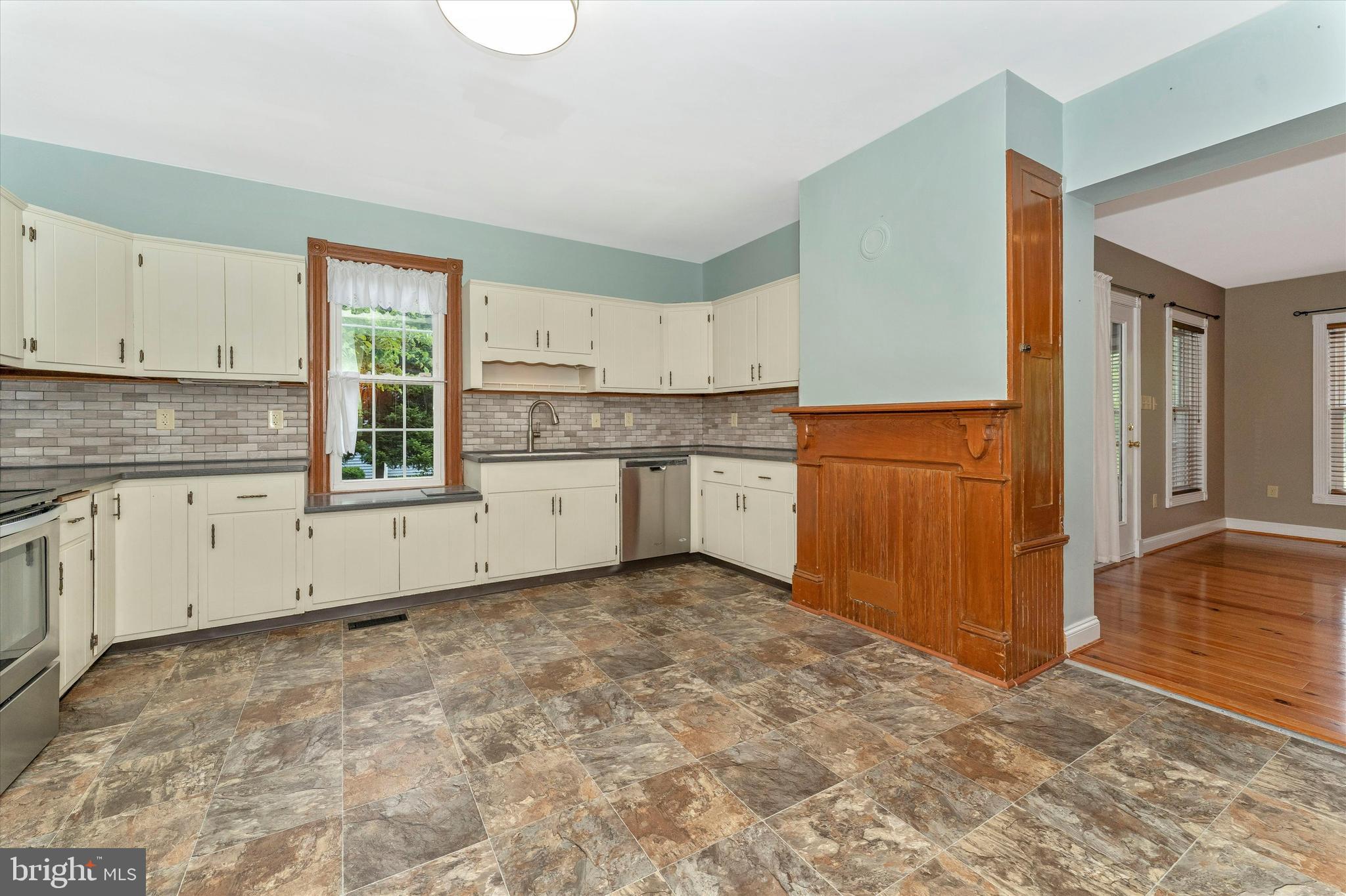 DOWNTOWN WALKERSVILLE - Residential