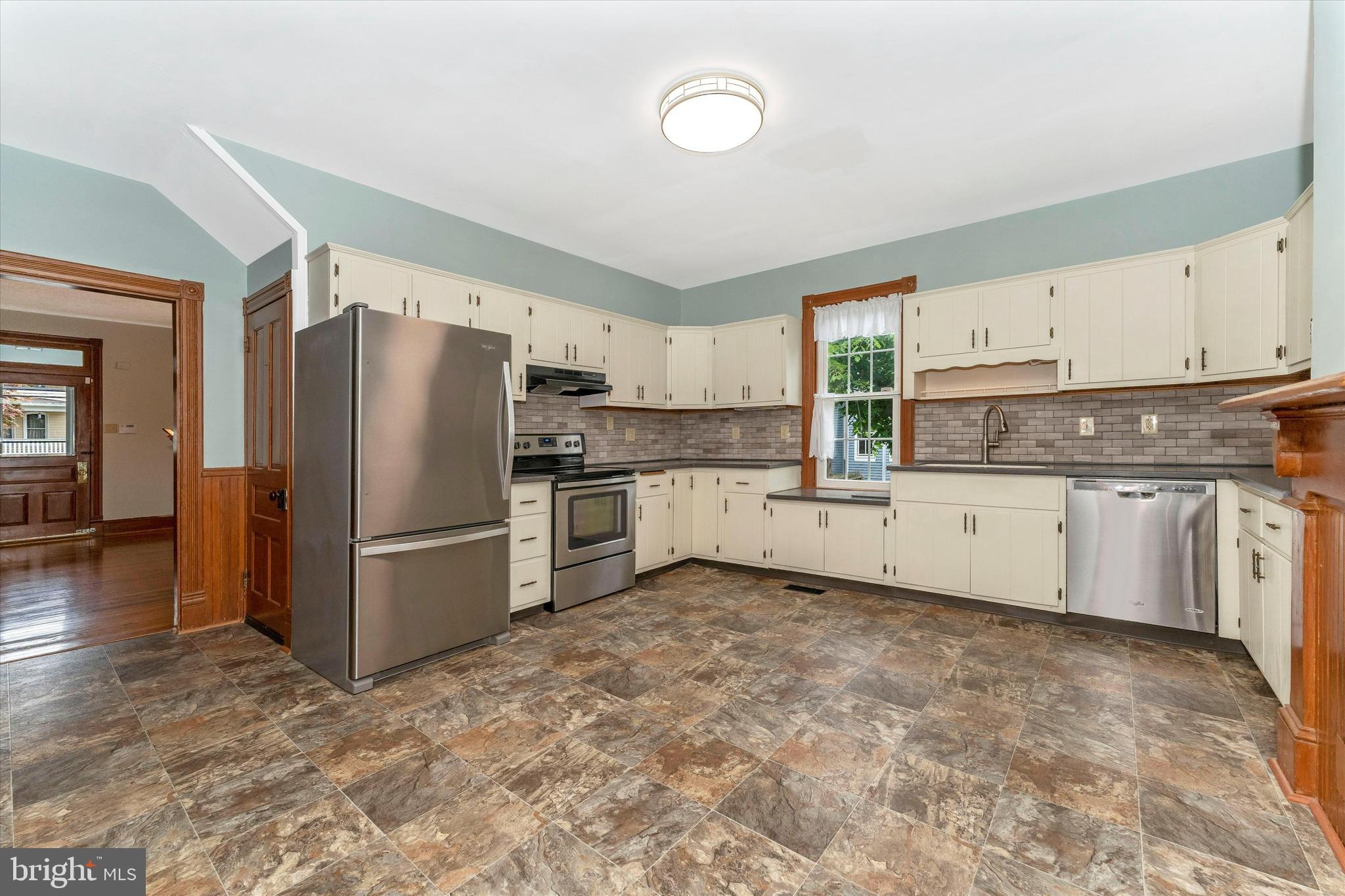 DOWNTOWN WALKERSVILLE - Residential