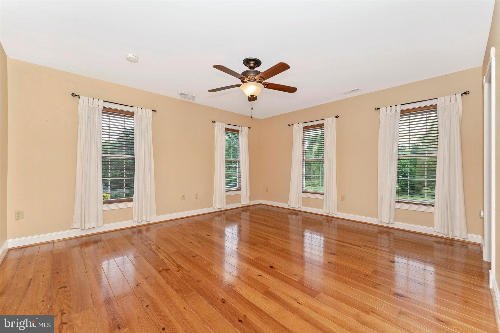 DOWNTOWN WALKERSVILLE - Residential