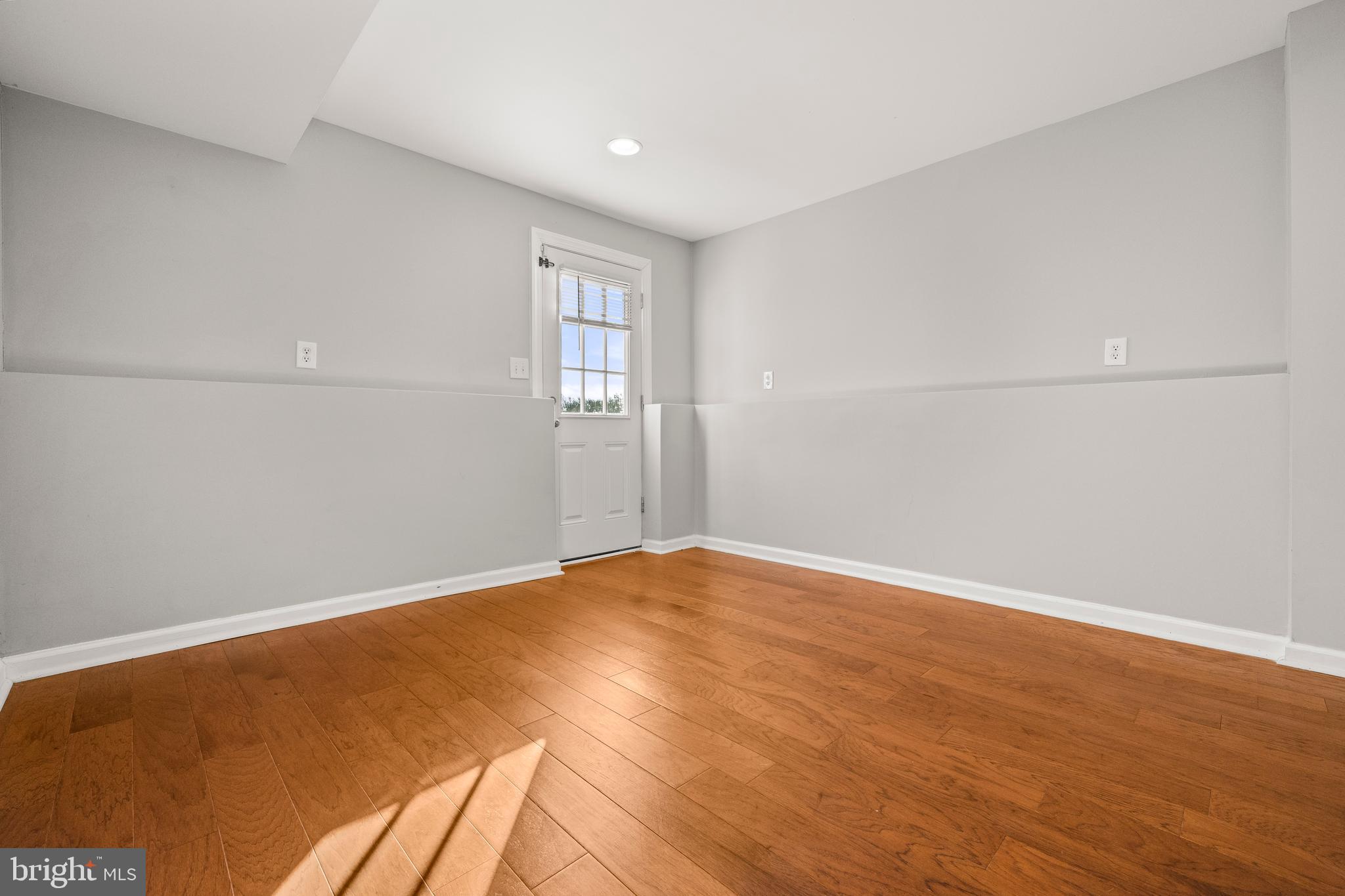 CLEARVIEW MANOR - Residential