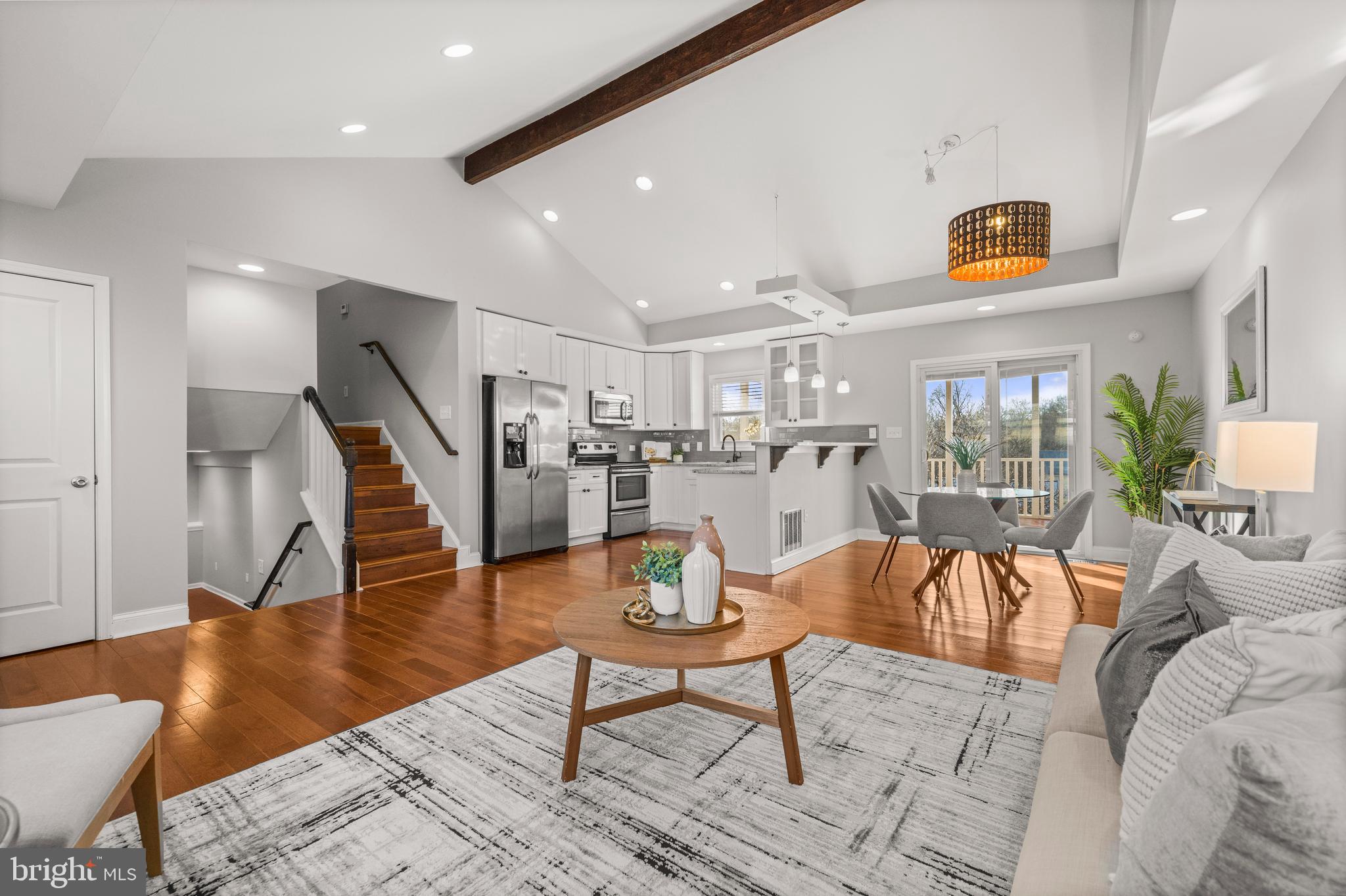 CLEARVIEW MANOR - Residential