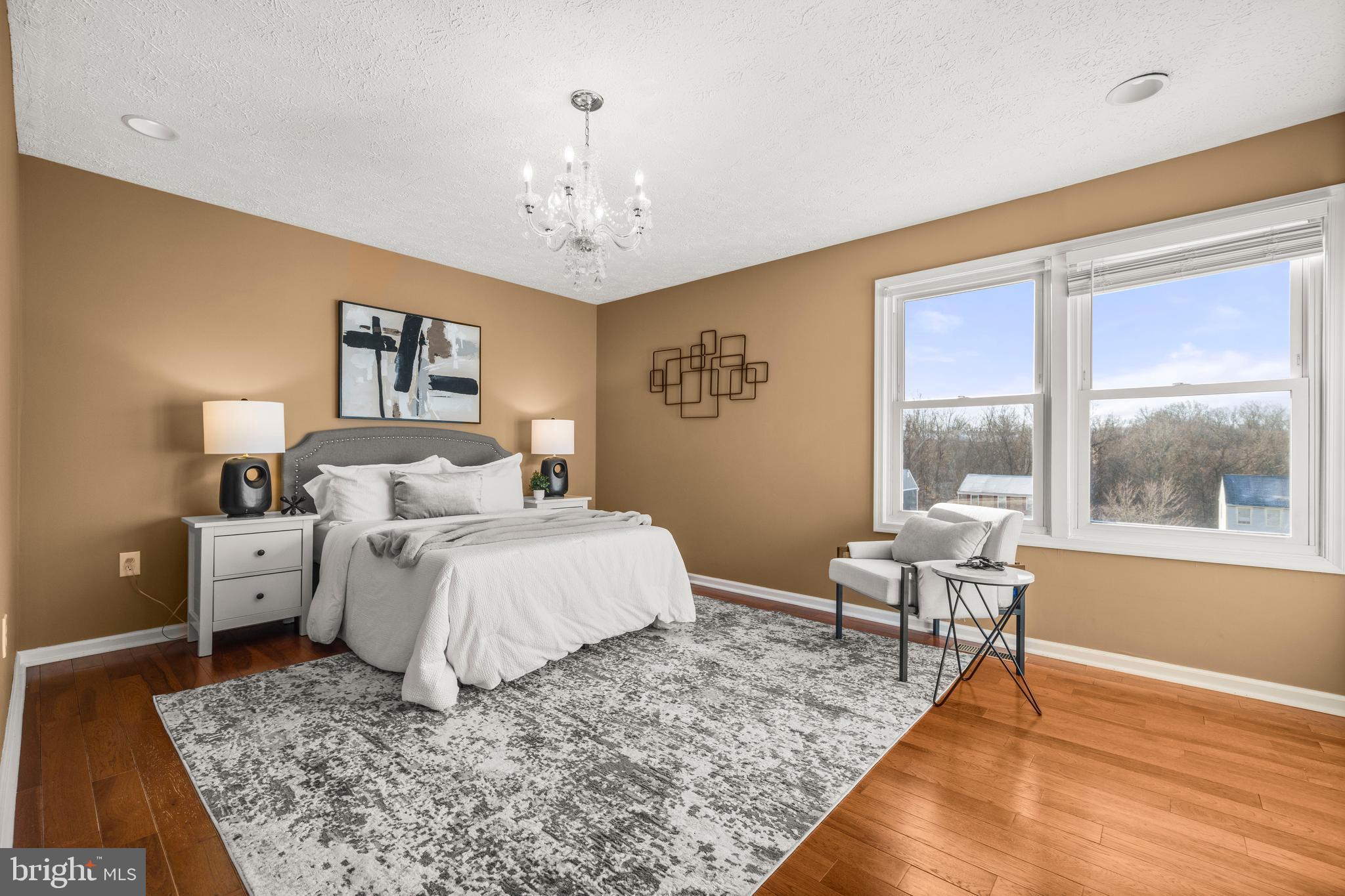 CLEARVIEW MANOR - Residential