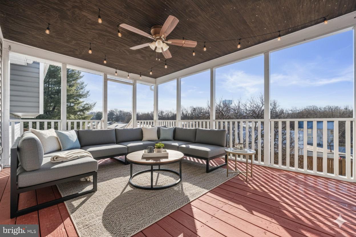 CLEARVIEW MANOR - Residential