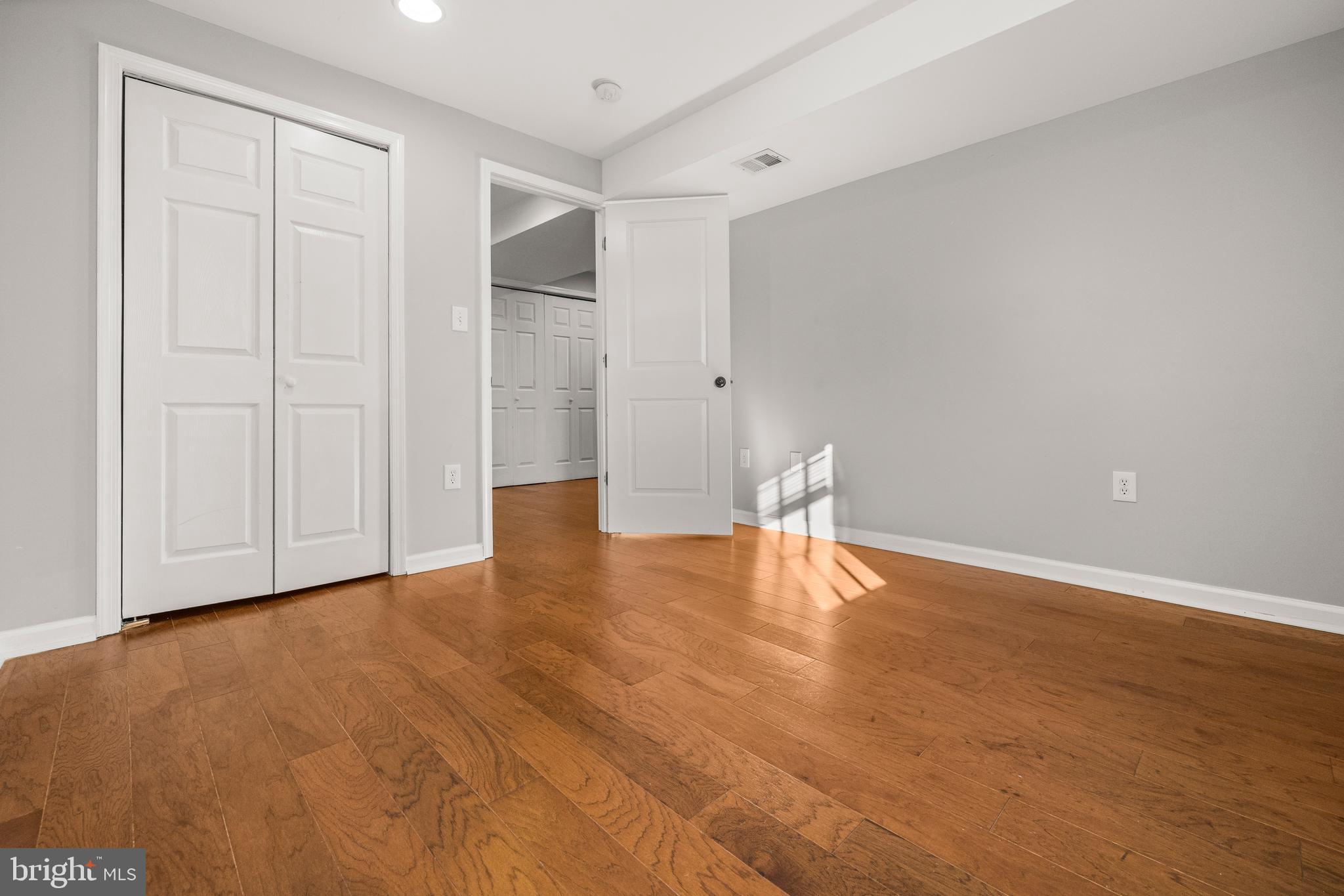 CLEARVIEW MANOR - Residential