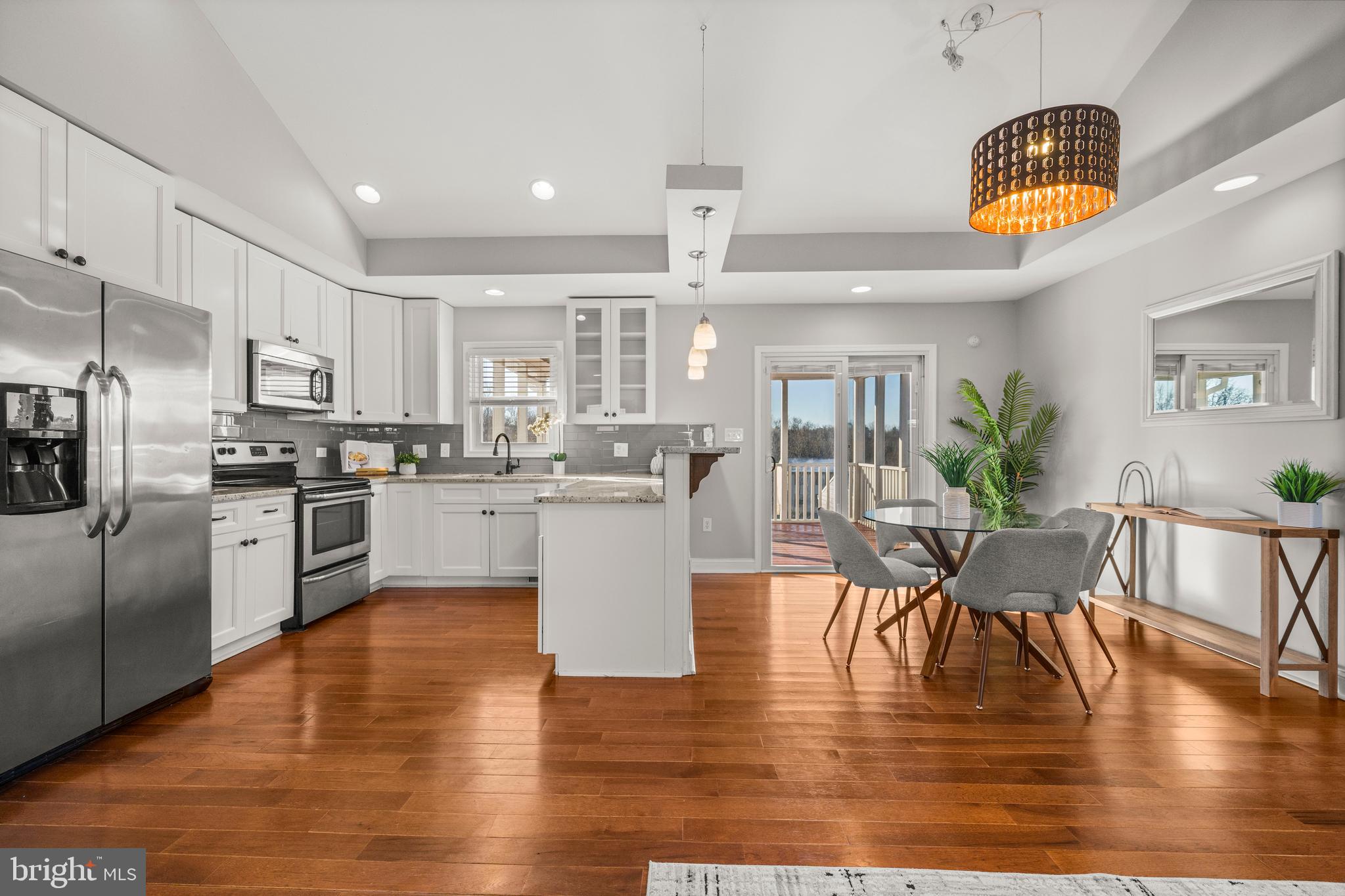 CLEARVIEW MANOR - Residential