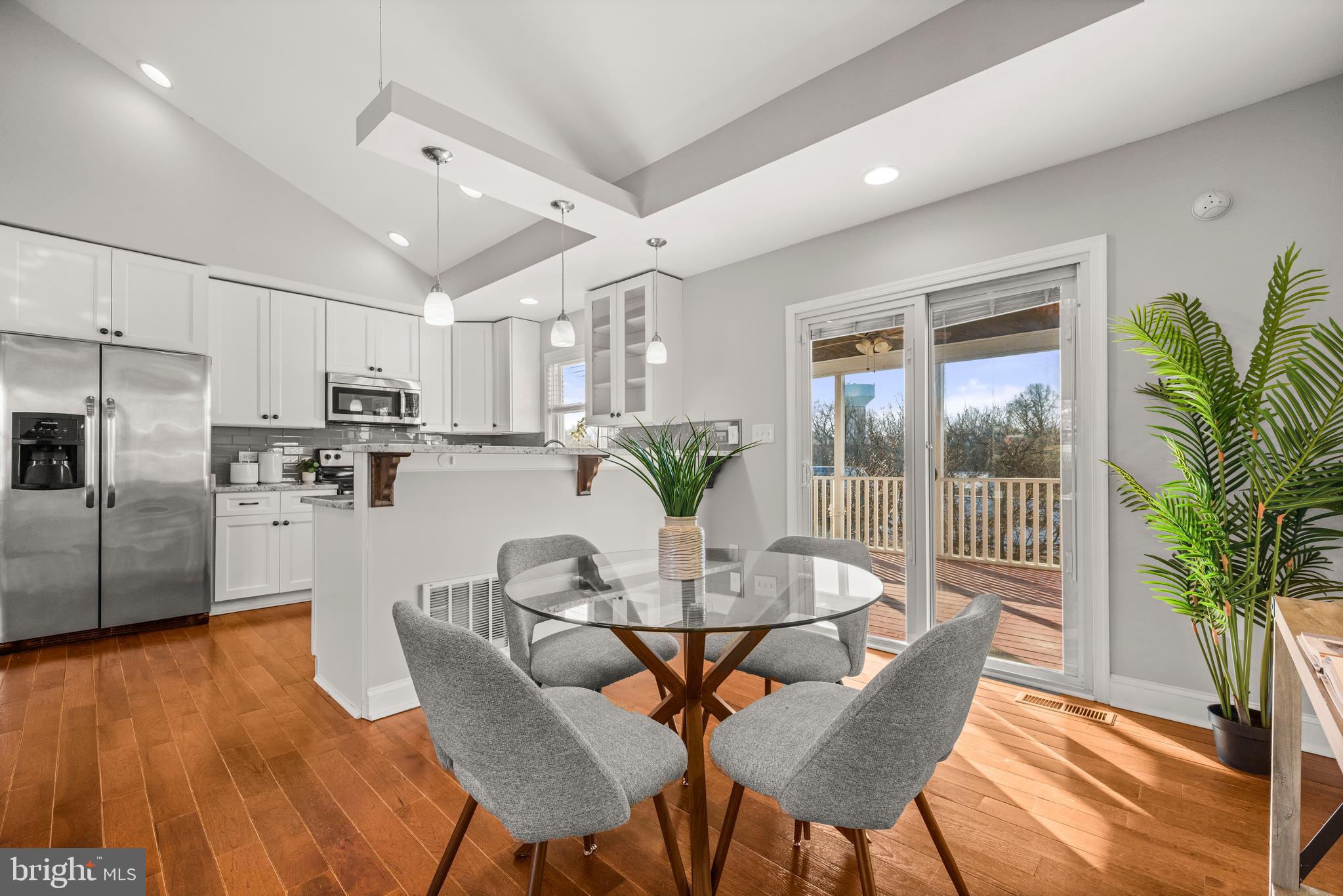 CLEARVIEW MANOR - Residential