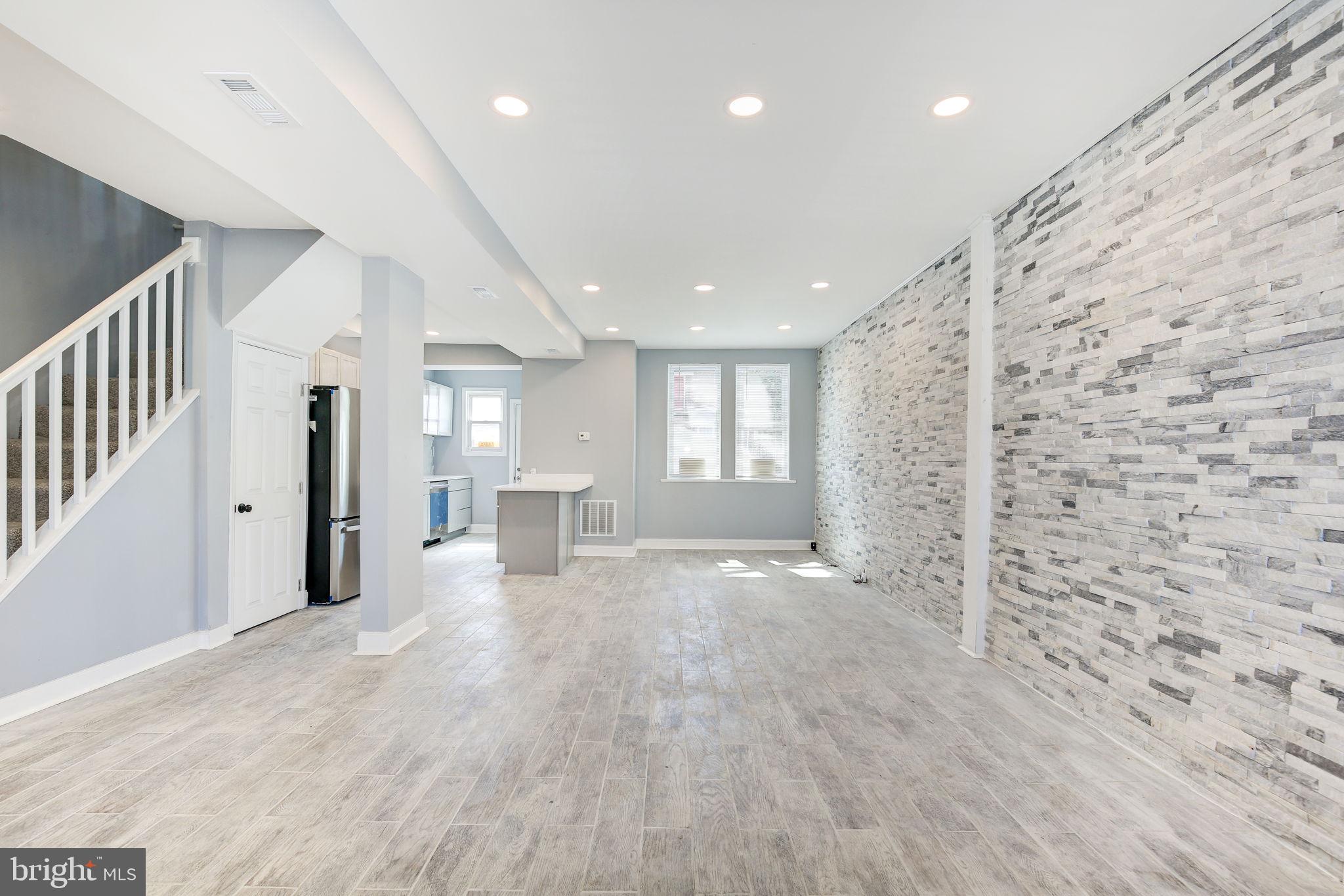 ROSEMONT - Residential