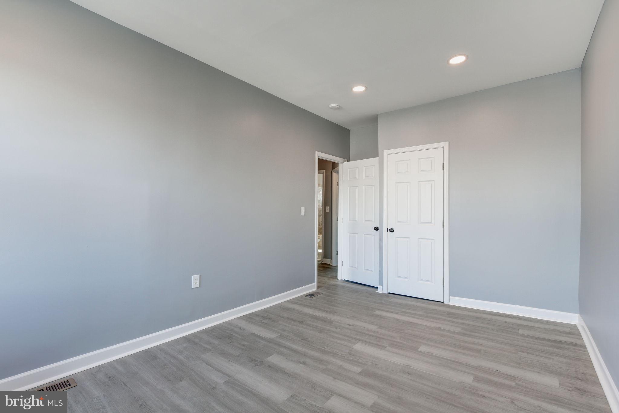 ROSEMONT - Residential