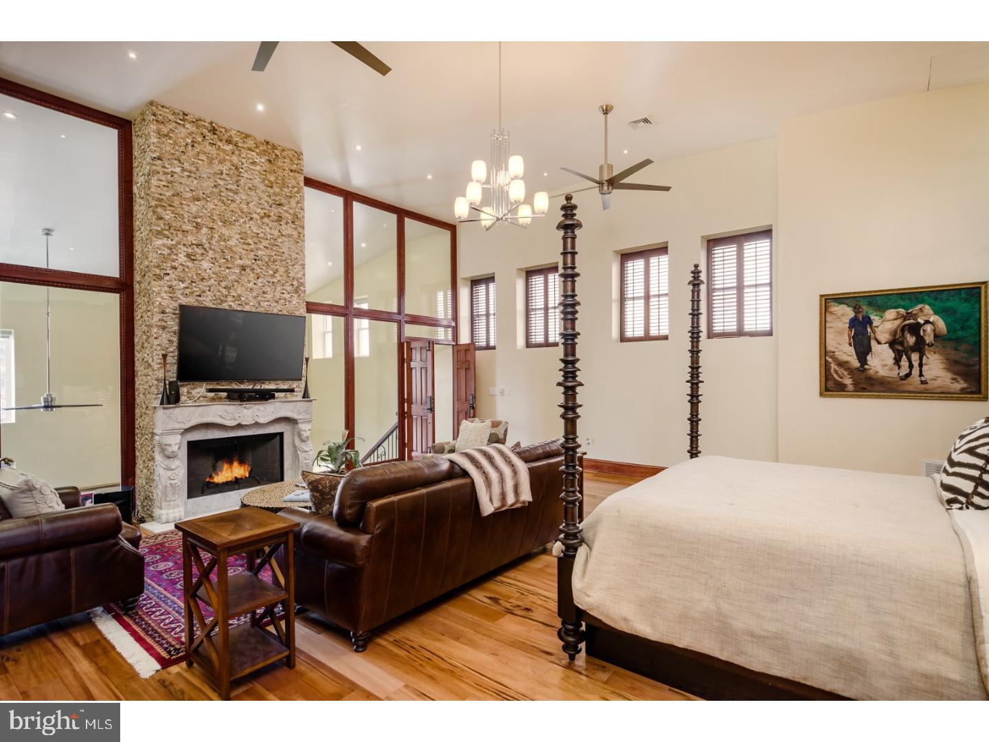 WASHINGTON SQ - Residential