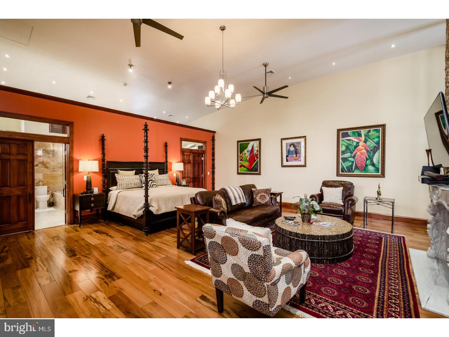 WASHINGTON SQ - Residential