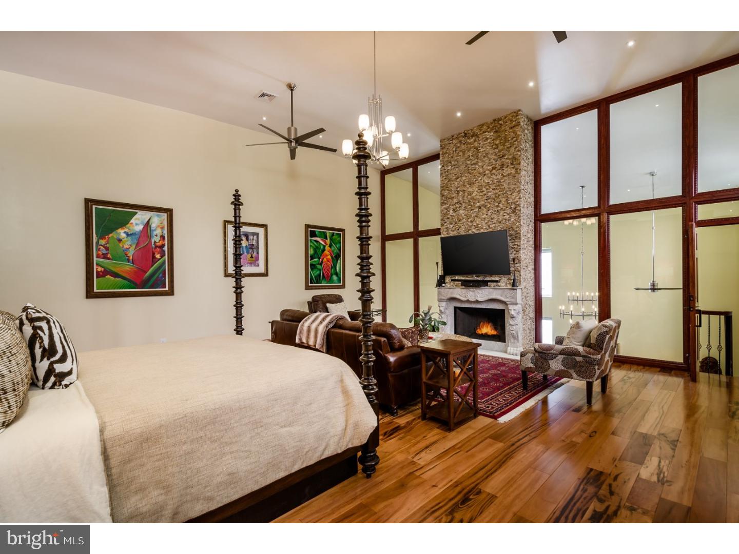 WASHINGTON SQ - Residential