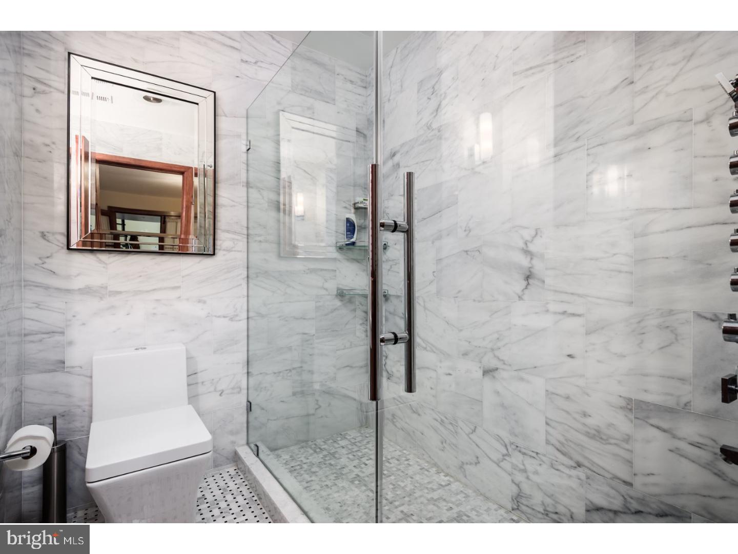 WASHINGTON SQ - Residential