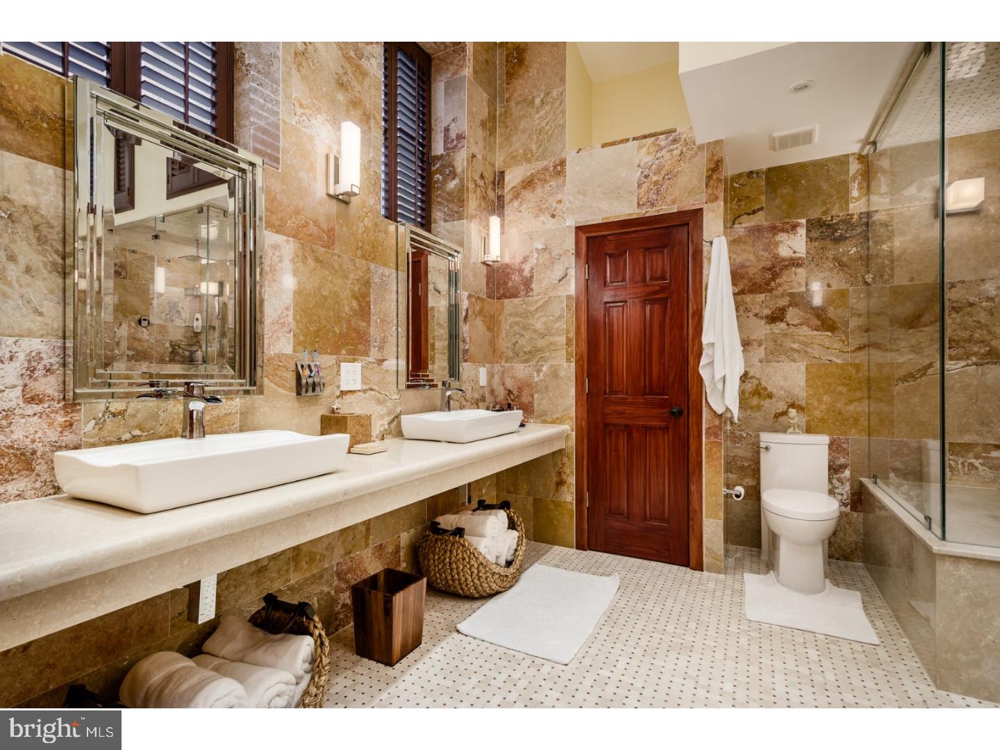 WASHINGTON SQ - Residential