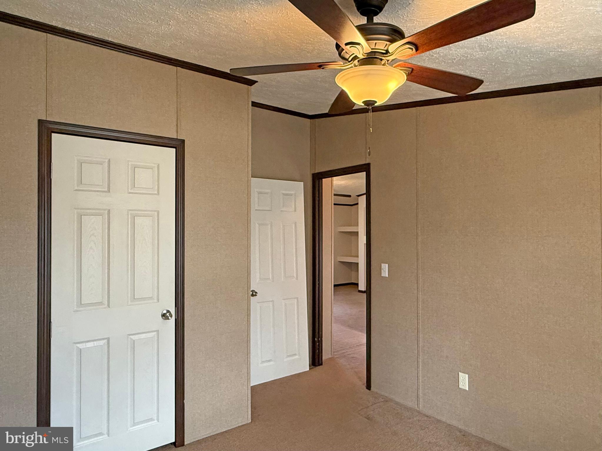 OAK MEADOWS - Residential