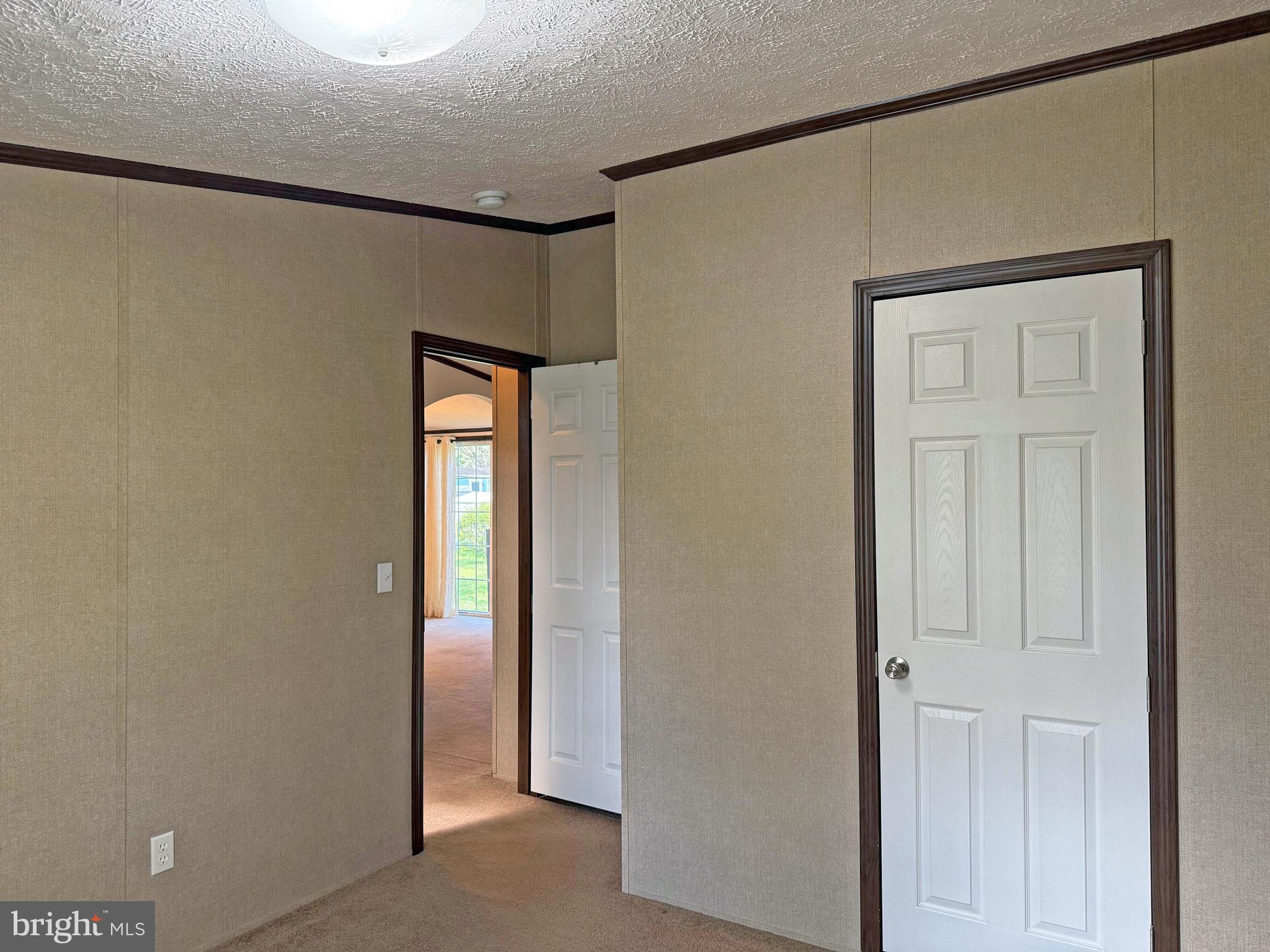 OAK MEADOWS - Residential