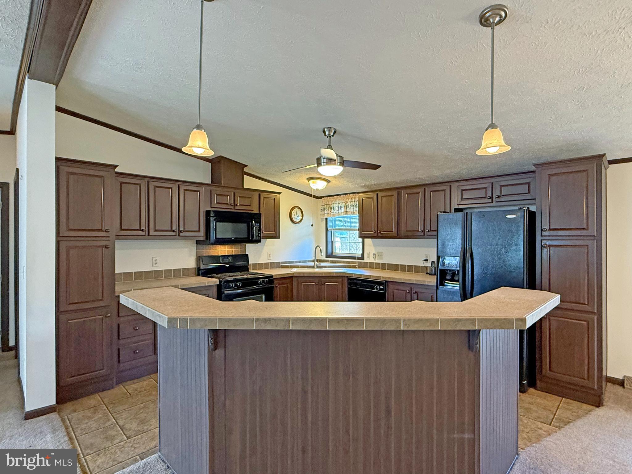 OAK MEADOWS - Residential