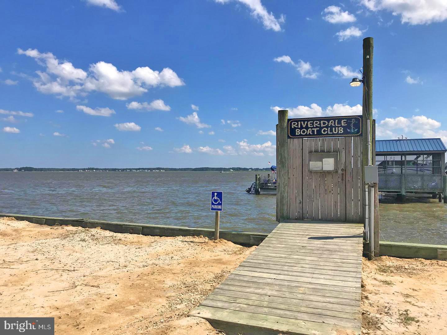 OAK MEADOWS - Residential