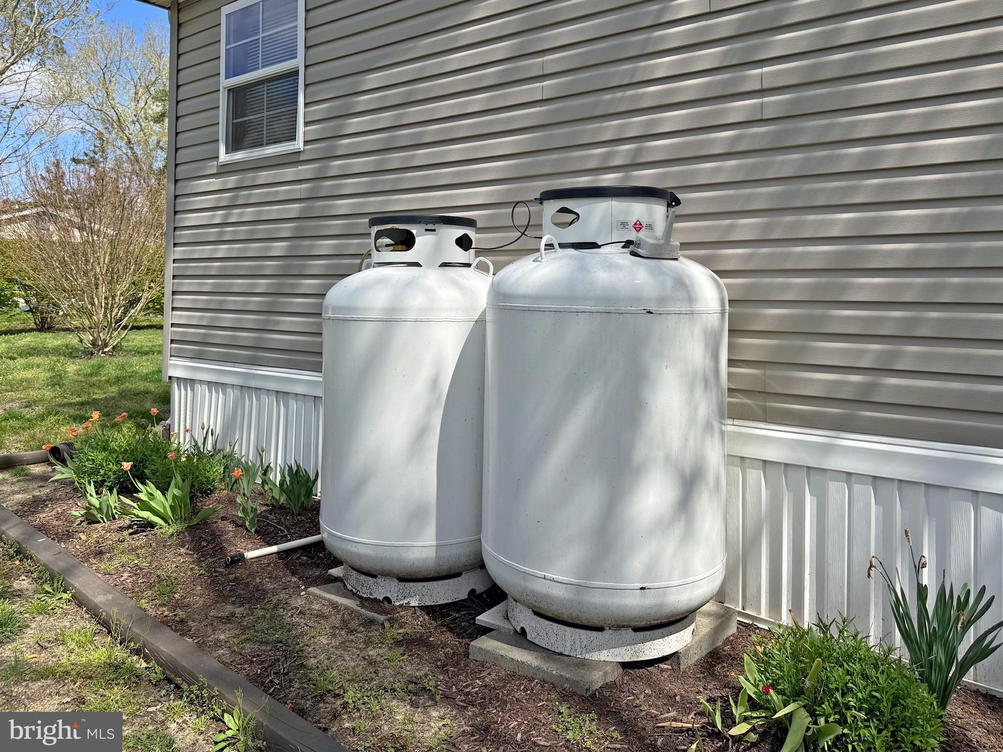 OAK MEADOWS - Residential