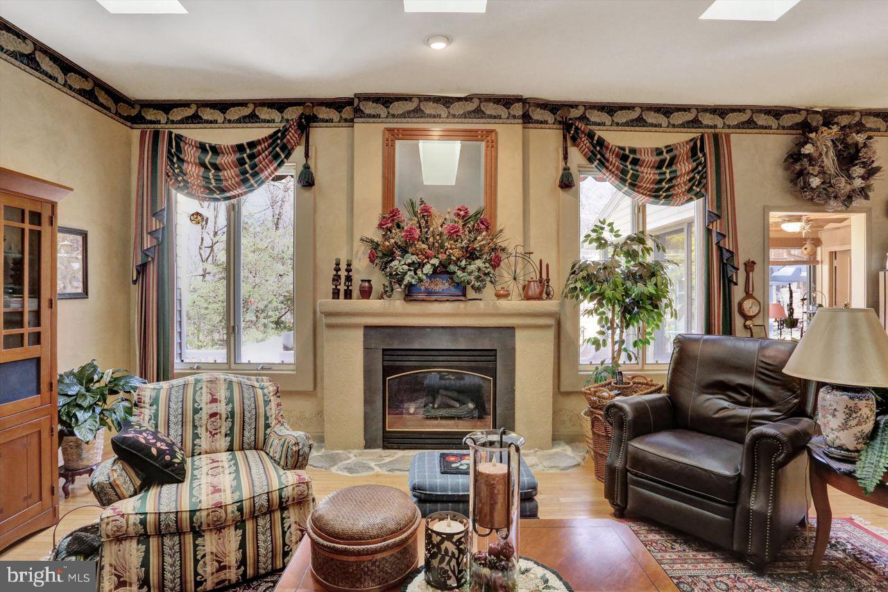 FOREST RIDGE - Residential